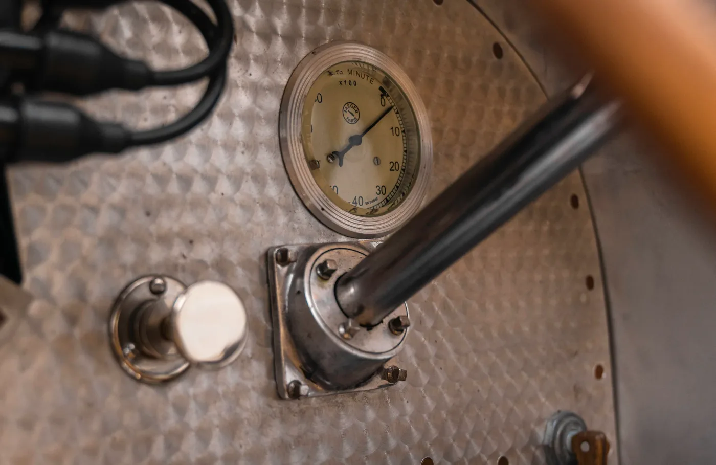 1924 Bugatti Type 35 Pur Sang recreation offered by a specialist dealer in Dubai, United Arab Emirates, photo 8 of 10