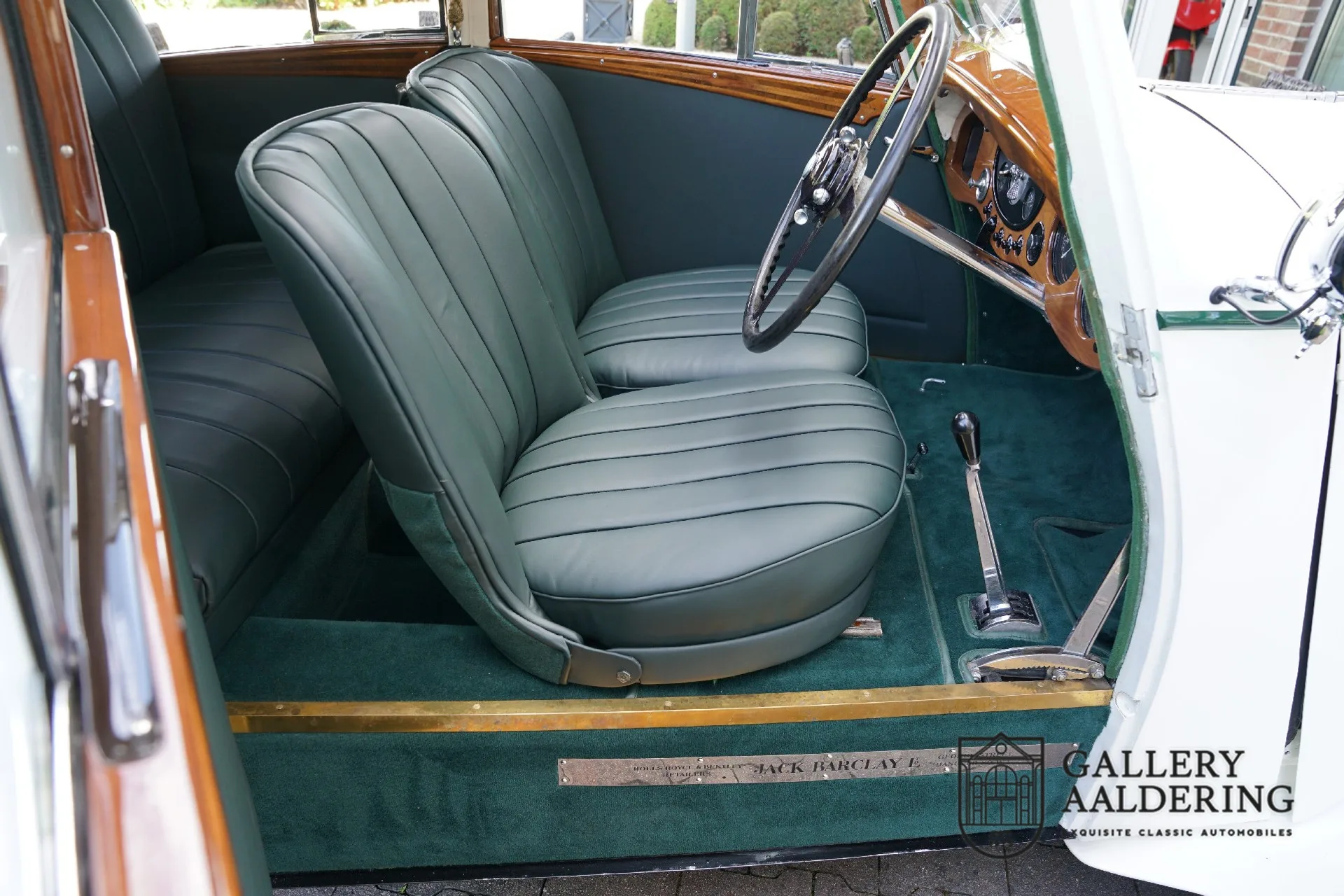 1933 Bentley 3.5 Litre Streamline Saloon by Park Ward, 3/30
