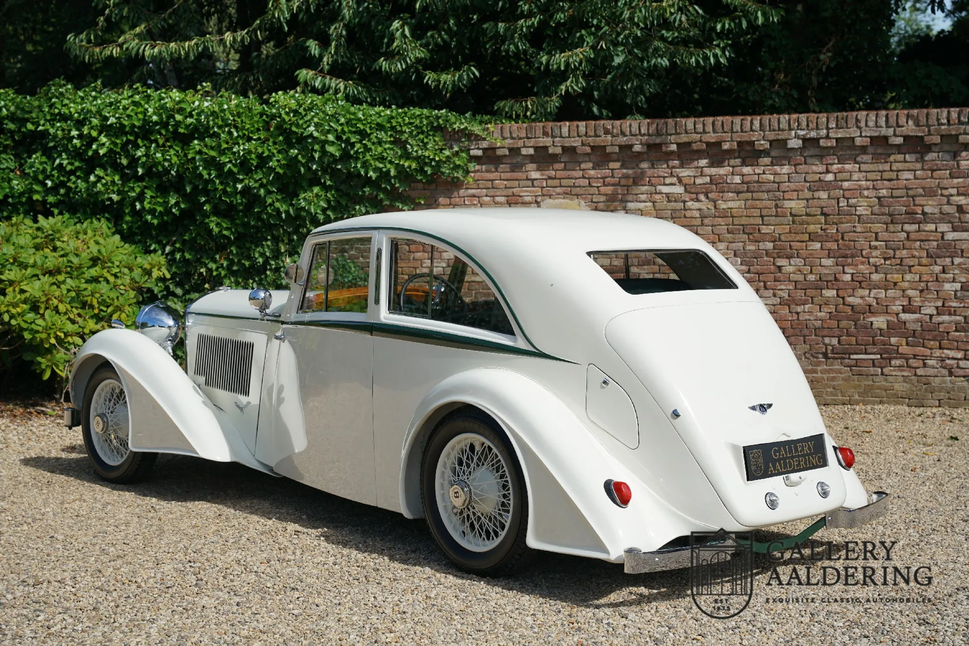 1933 Bentley 3.5 Litre Streamline Saloon by Park Ward, 9/30
