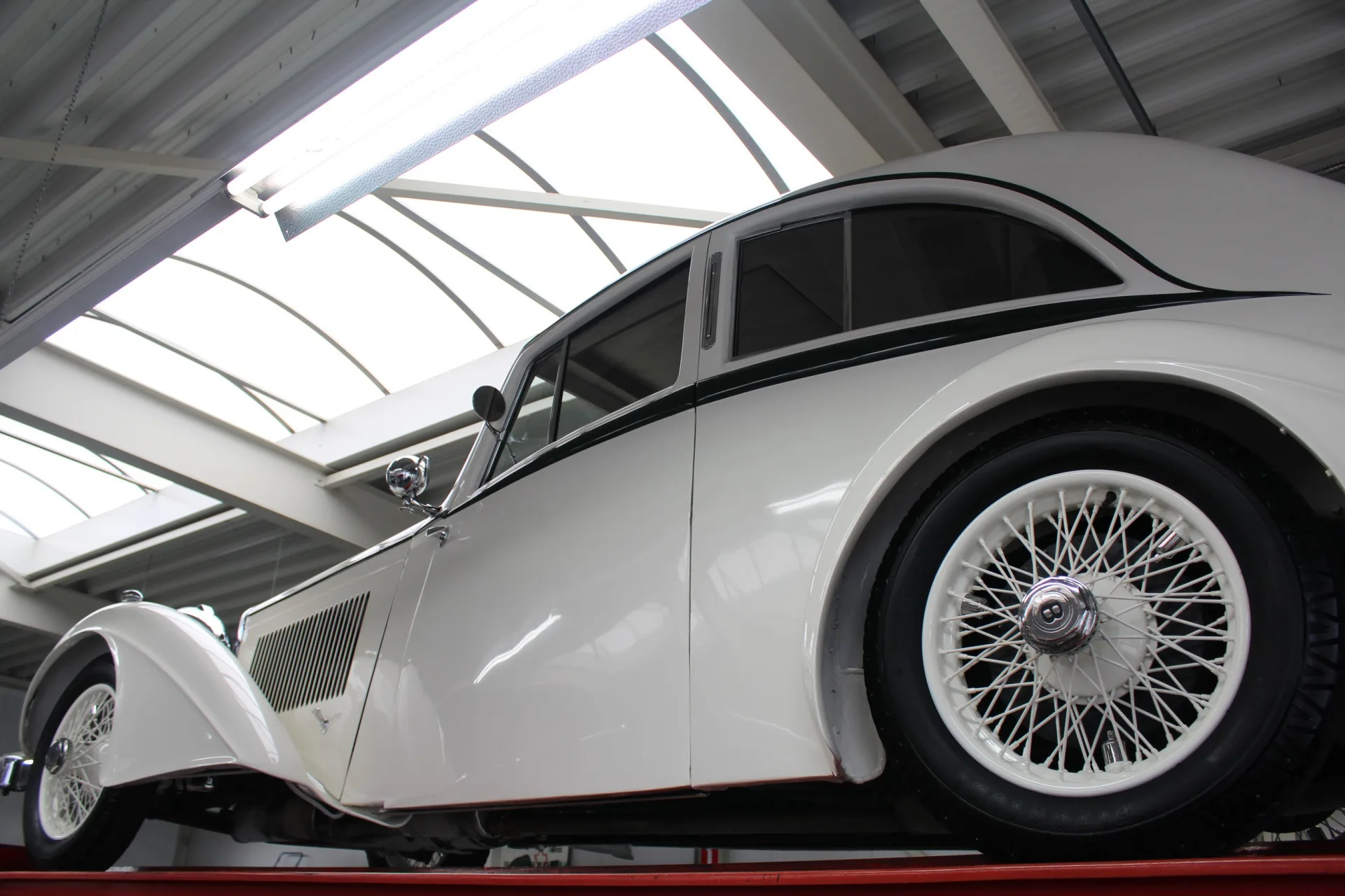 1933 Bentley 3.5 Litre Streamline Saloon by Park Ward, 19/30