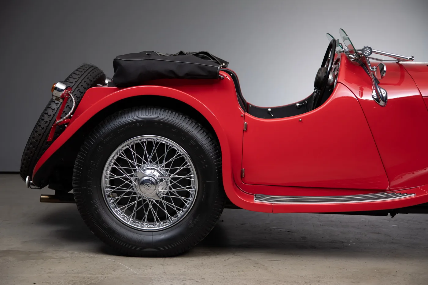 1937 Jaguar SS 100 2.5 Litre, 8/30