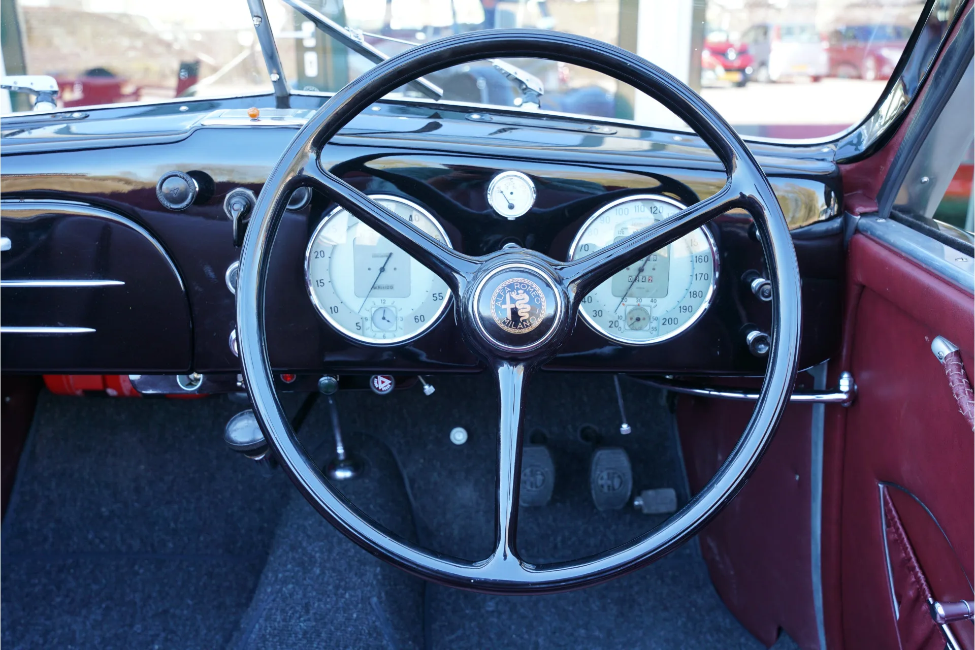 1939 Alfa Romeo 6C 2500 Sport Cabriolet, 7/30