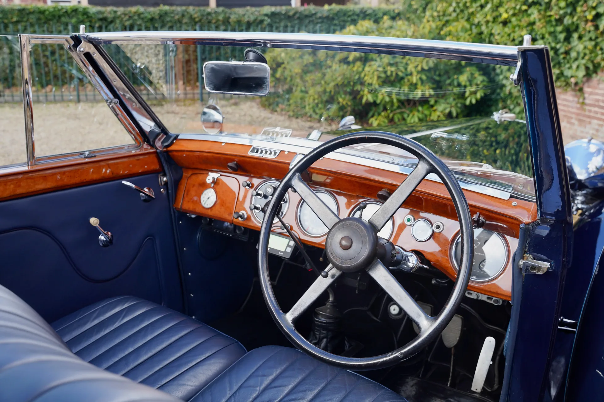 1939 Lagonda LG6 4½ Litre Drophead Coupé, 20/30