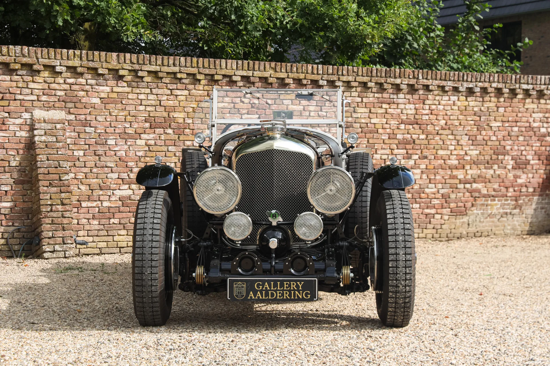 1948 Bentley Mark VI Speed 8 by Racing Green, 5/30