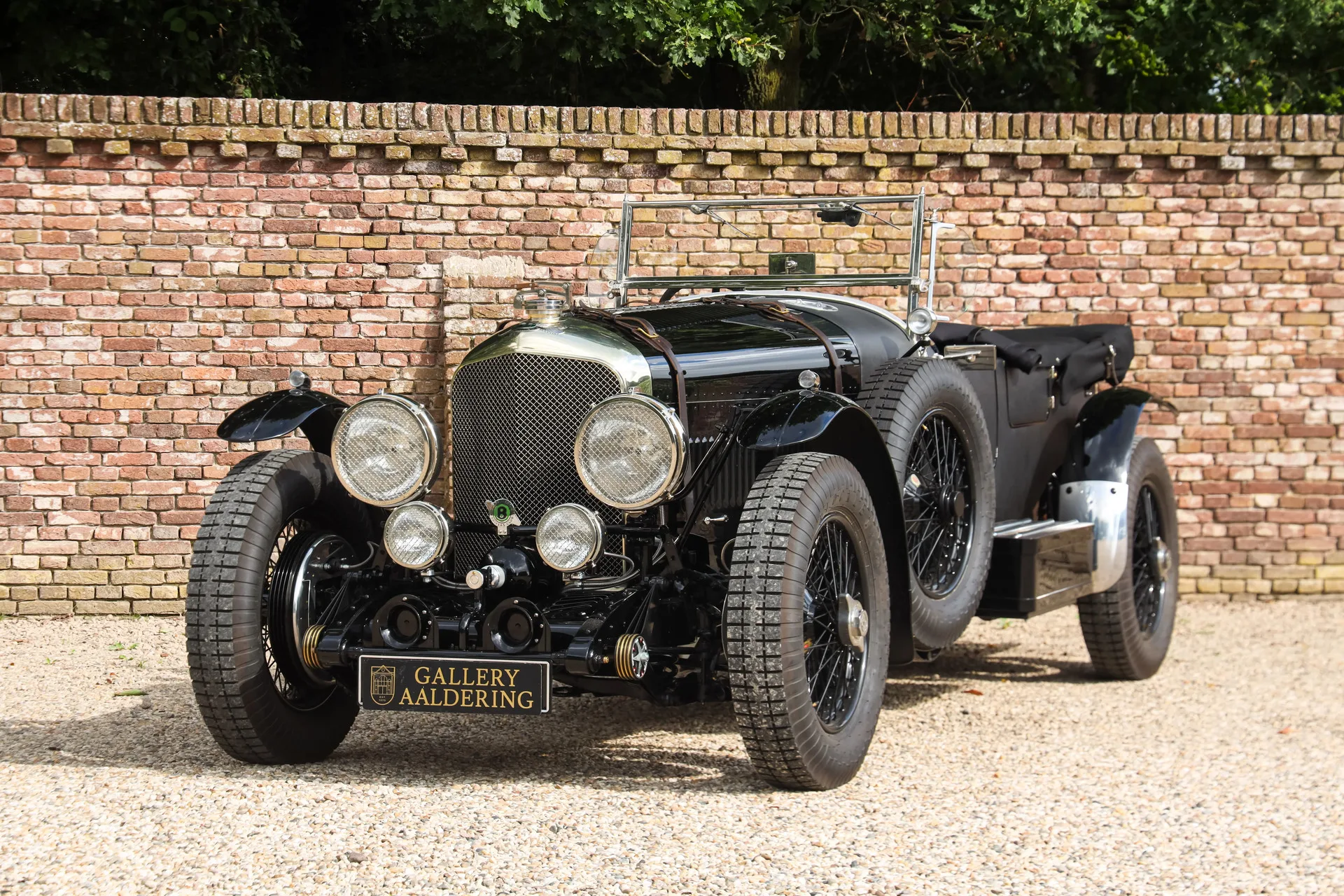 1948 Bentley Mark VI Speed 8 by Racing Green, 9/30