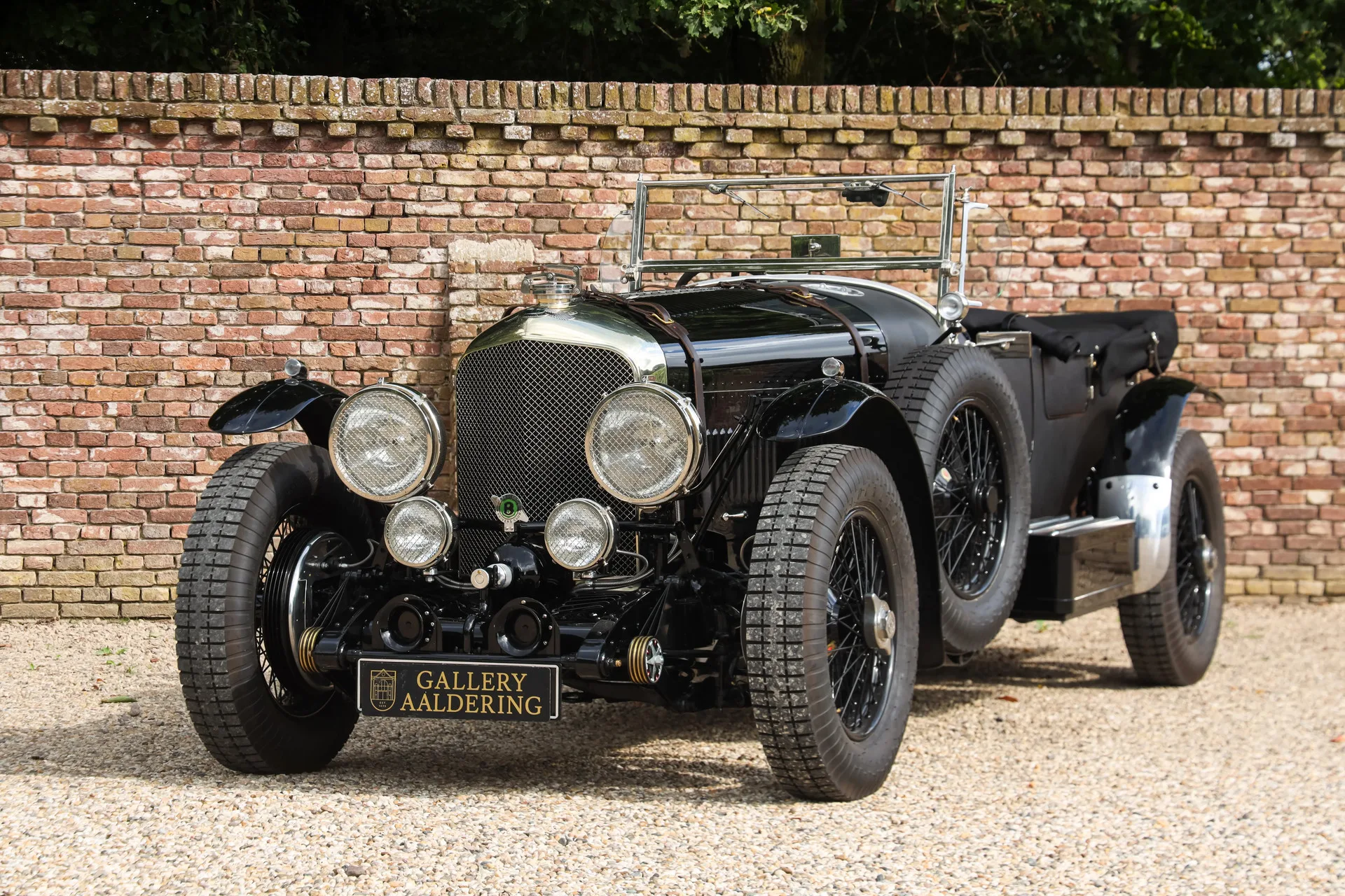1948 Bentley Mark VI Speed 8 by Racing Green, 14/30