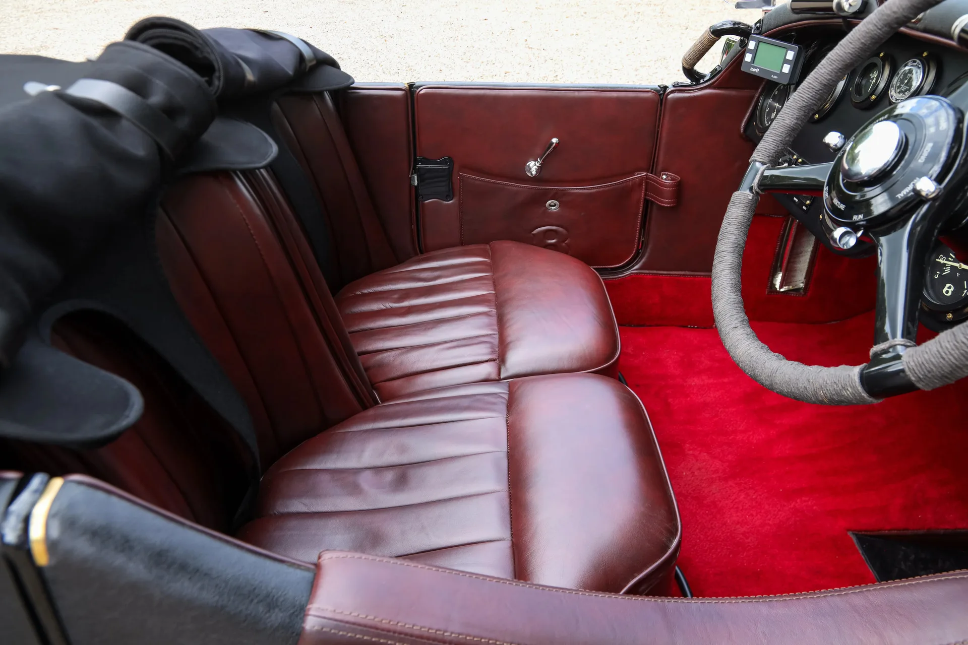 1948 Bentley Mark VI Speed 8 by Racing Green, 15/30