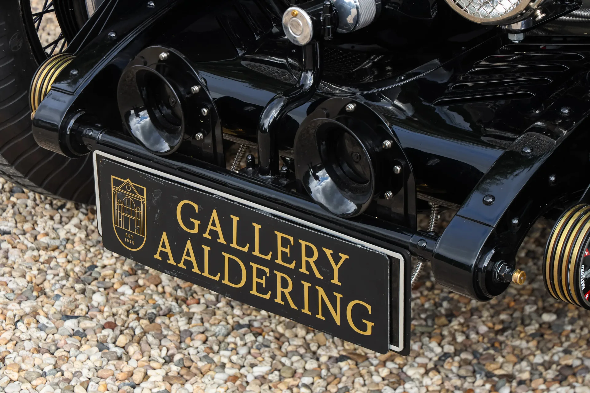 1948 Bentley Mark VI Speed 8 by Racing Green, 17/30