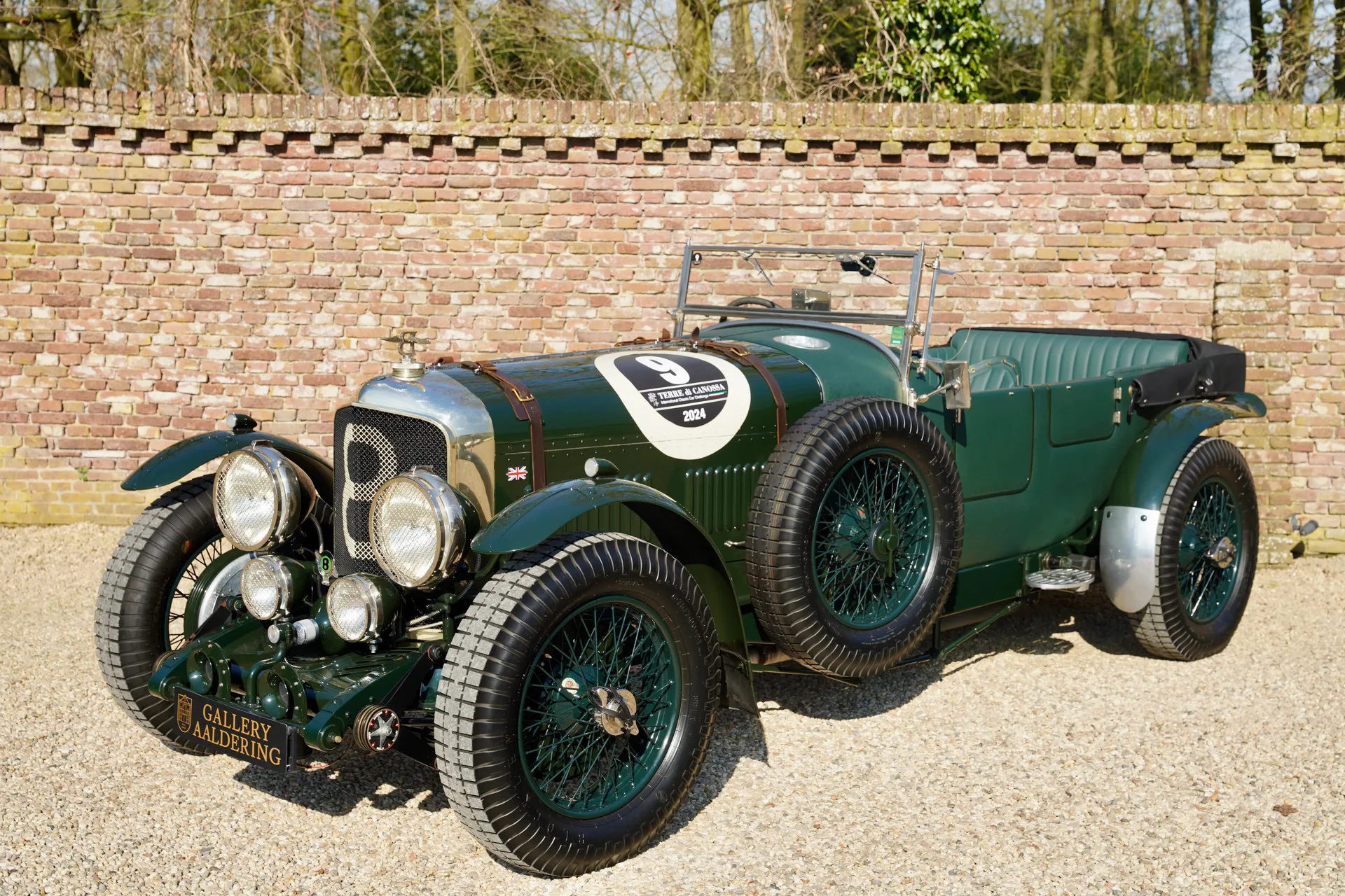1948 Bentley Mark VI Speed 8 by Racing Green offered by a specialist dealer in Brummen, Netherlands, main photo