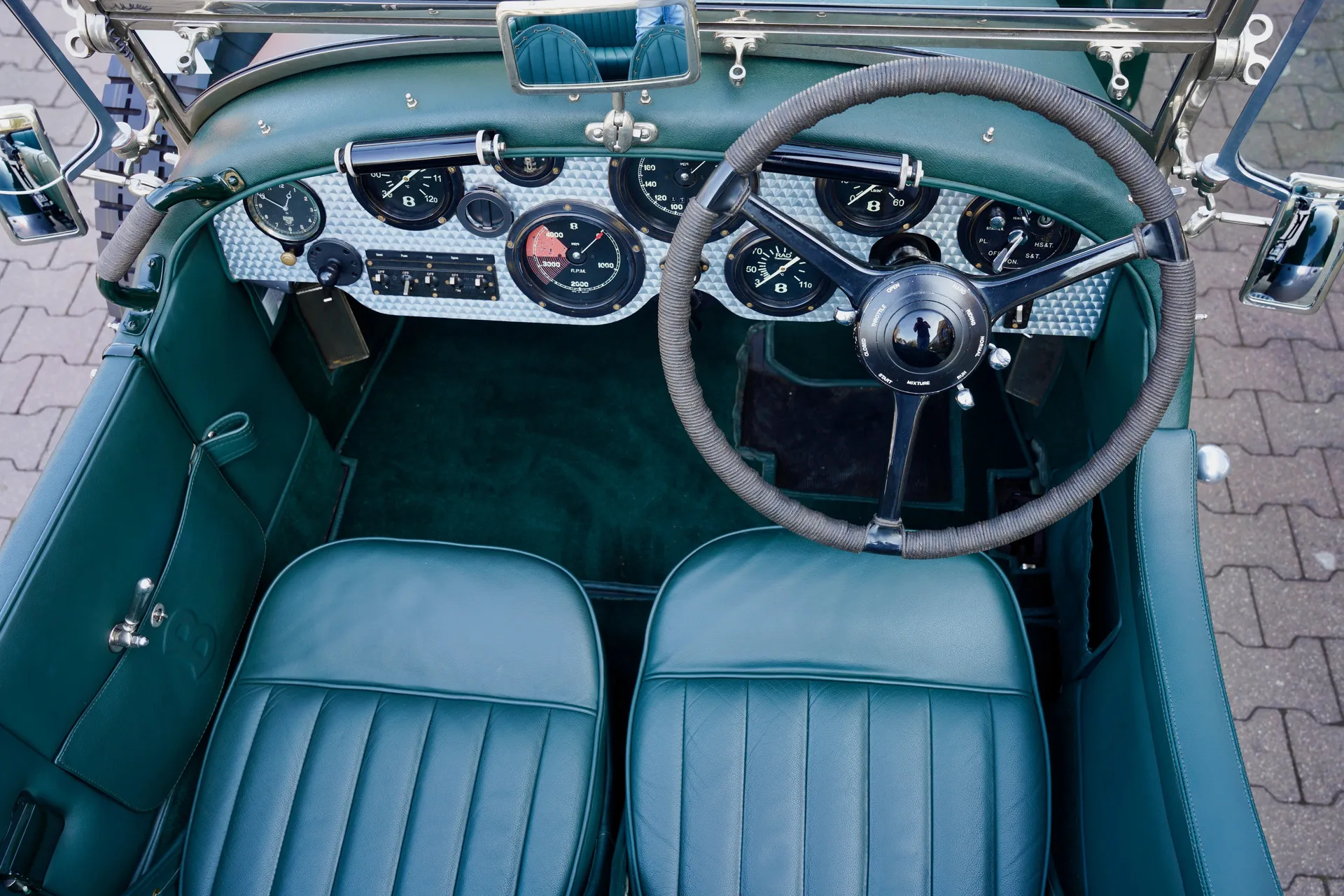 1948 Bentley Mark VI Speed 8 by Racing Green, 17/30