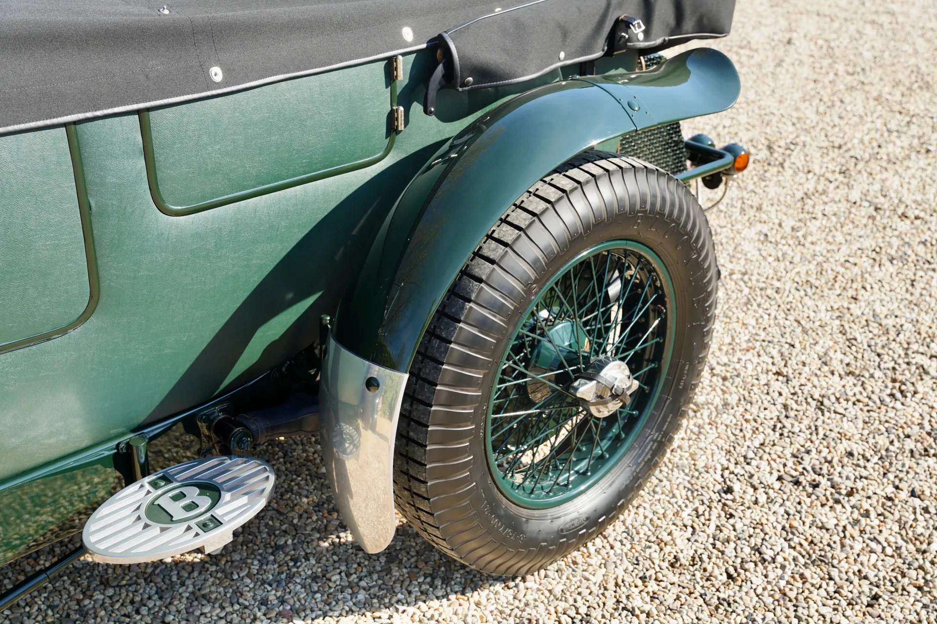 1948 Bentley Mark VI Speed 8 by Racing Green, 22/30
