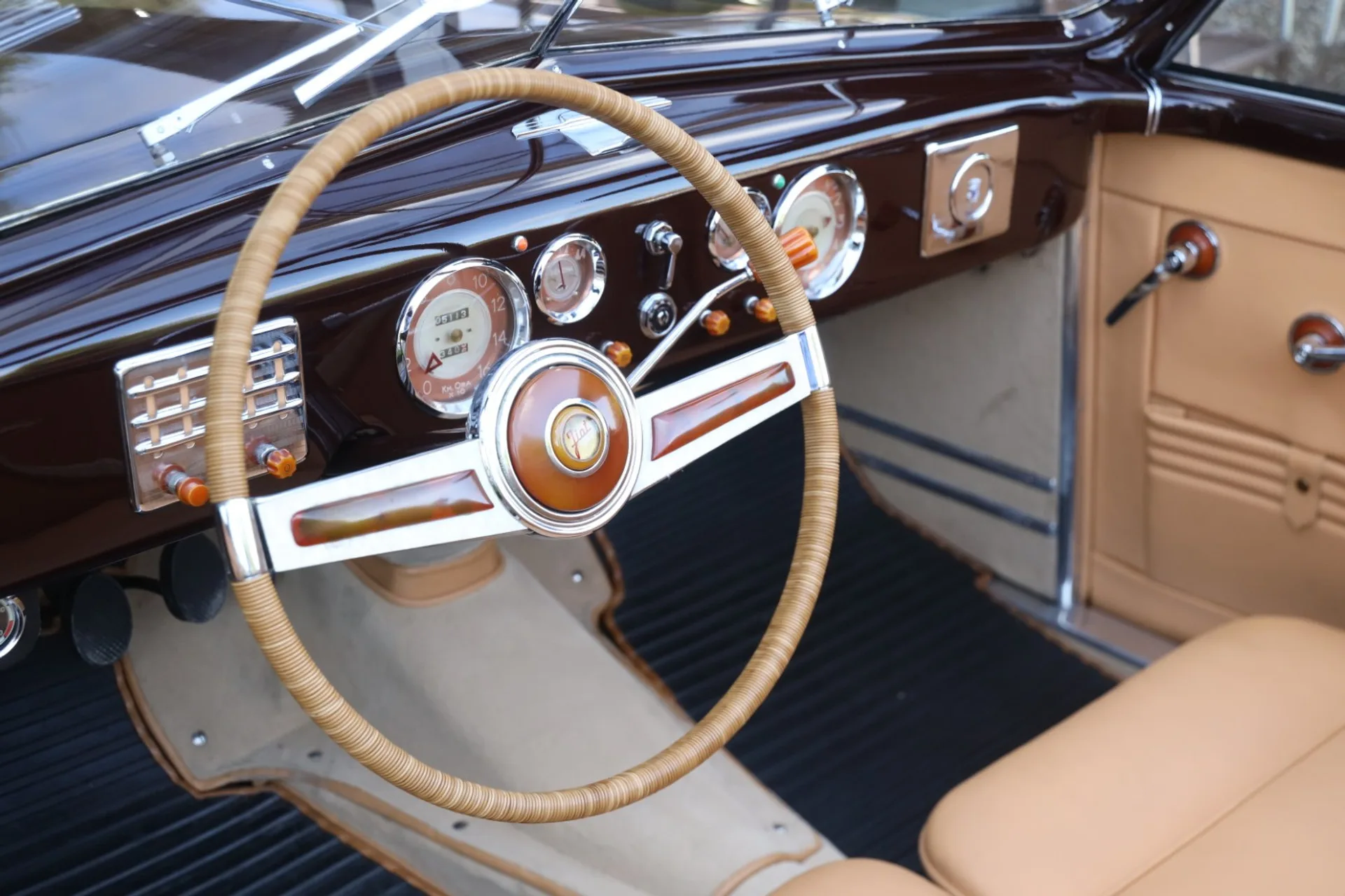 1949 Fiat 1500 D Cabriolet Stabilimenti Farina, 11/30