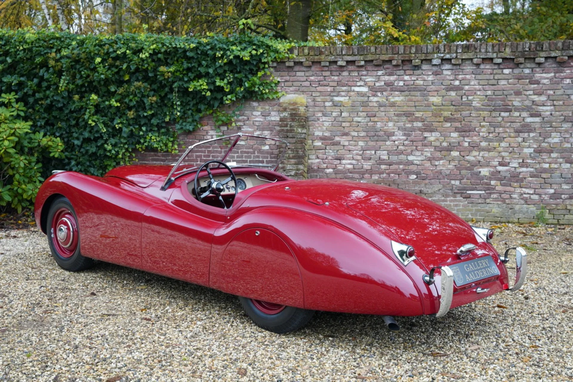 1949 Jaguar XK120 Roadster Alloy, 2/30