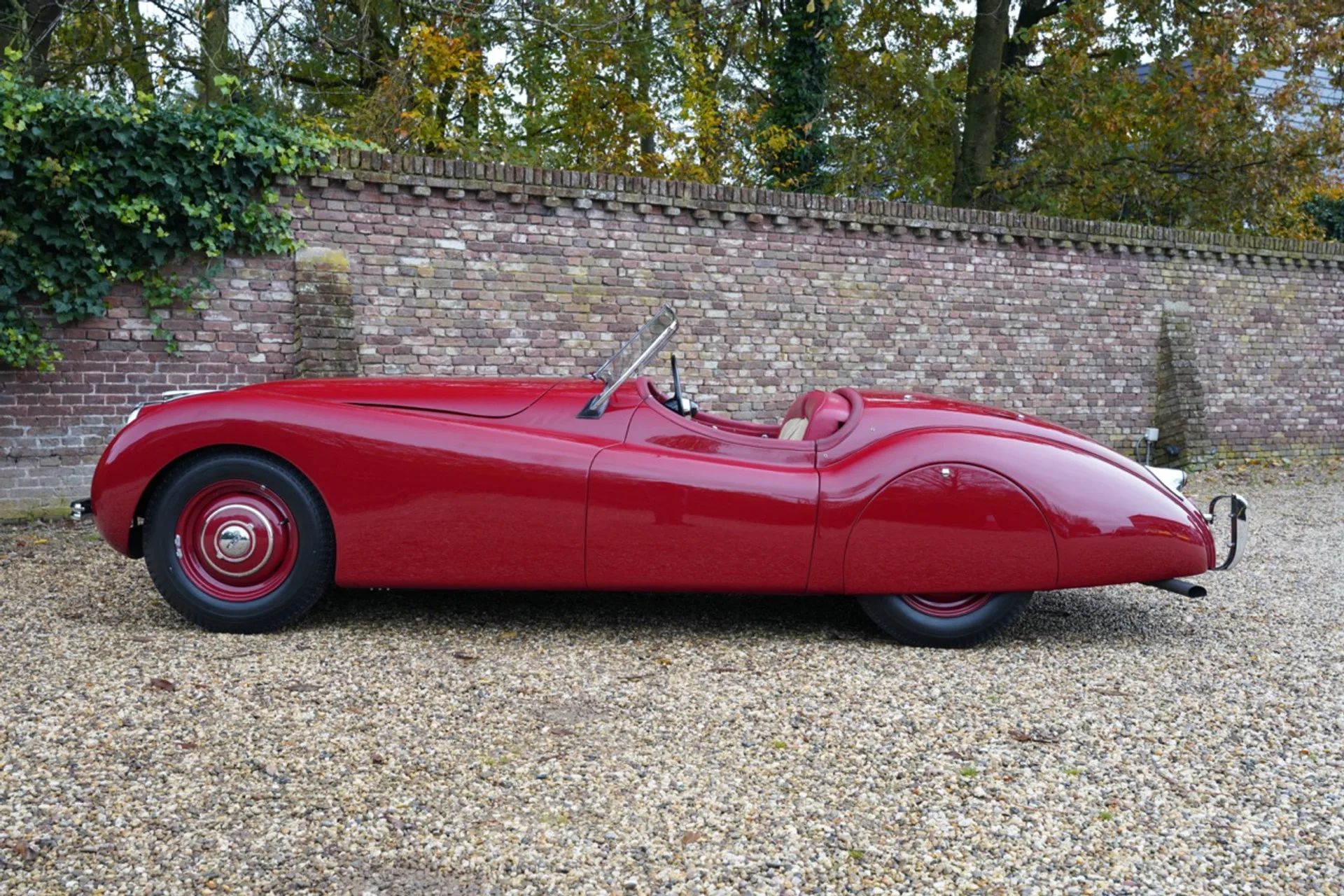 1949 Jaguar XK120 Roadster Alloy, 10/30