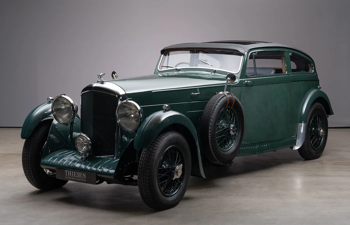 1950 Bentley Mark VI Speed Six Blue Train Recreation offered by a specialist dealer in Hamburg, Germany, main photo