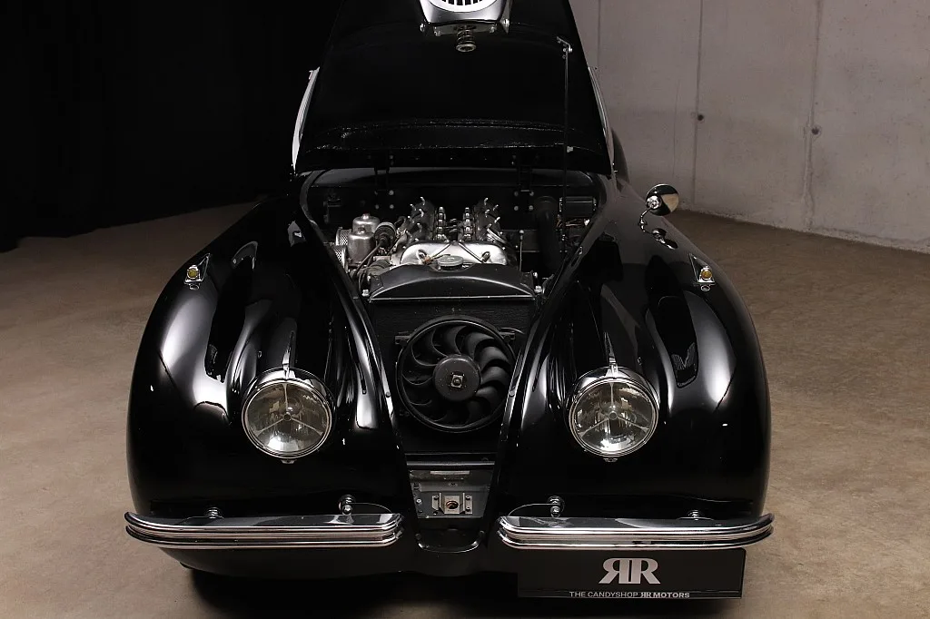 1950 Jaguar XK120 Roadster proposée par un concessionnaire spécialisé à Unterweitersdorf, Autriche, photo 9 sur 15