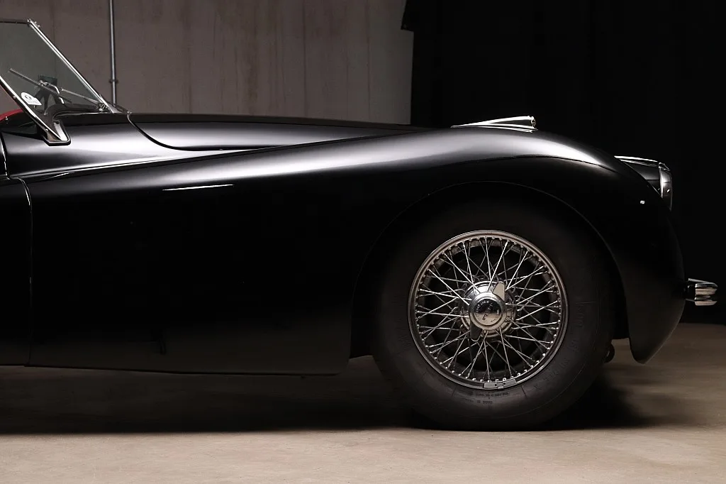 1950 Jaguar XK120 Roadster proposée par un concessionnaire spécialisé à Unterweitersdorf, Autriche, photo 12 sur 15
