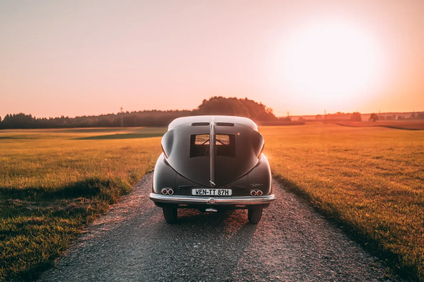 1950 Tatra T87 angeboten von einem Fachhändler in Munich, Deutschland, Foto 12 von 15