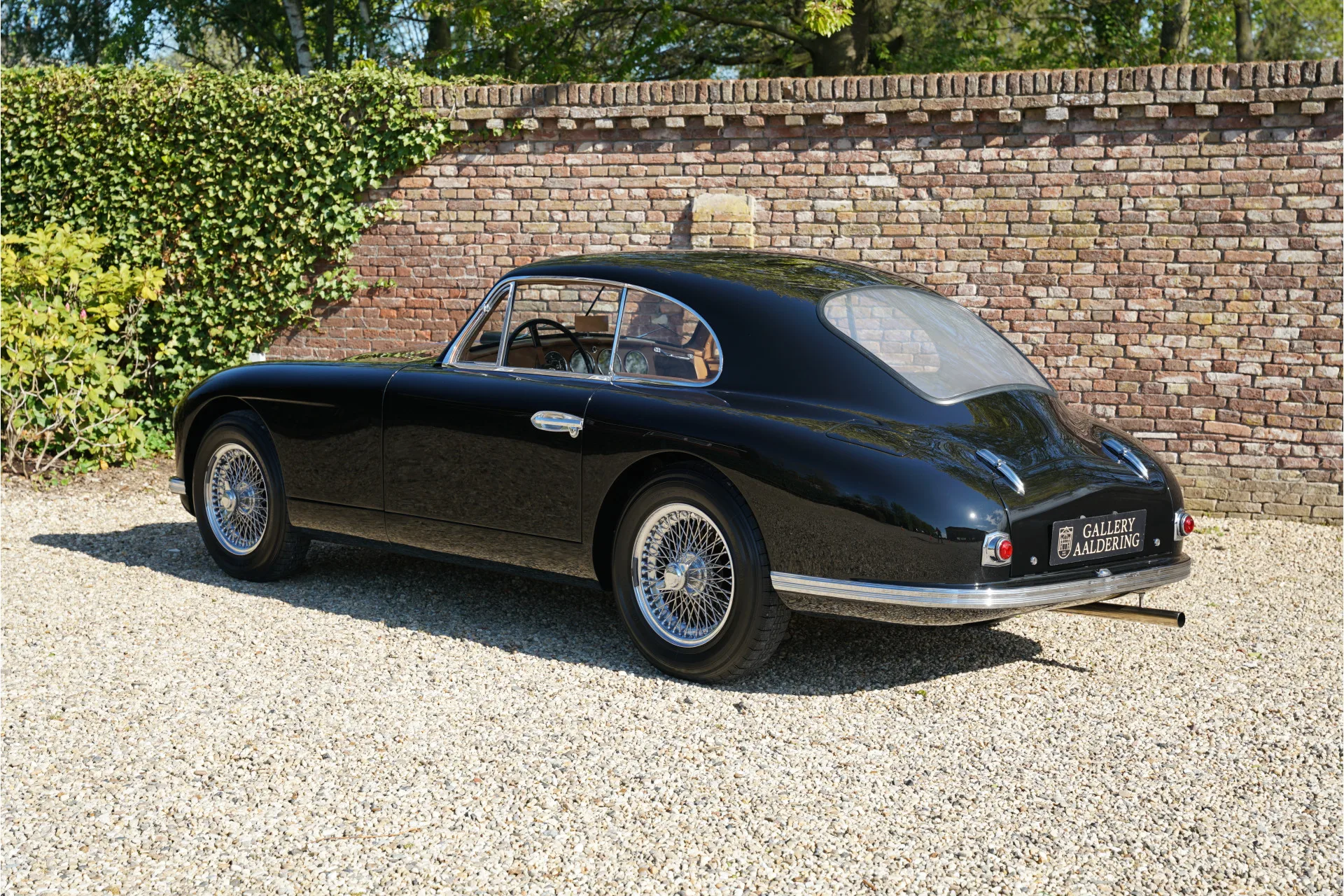 1952 Aston Martin DB2 Sports Saloon, 17/30