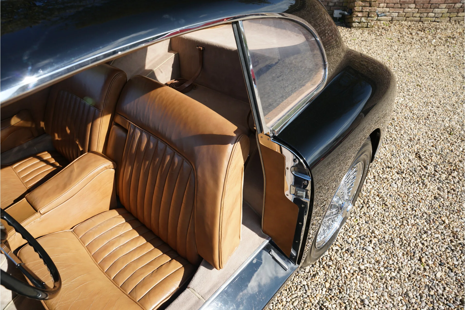 1952 Aston Martin DB2 Sports Saloon, 20/30