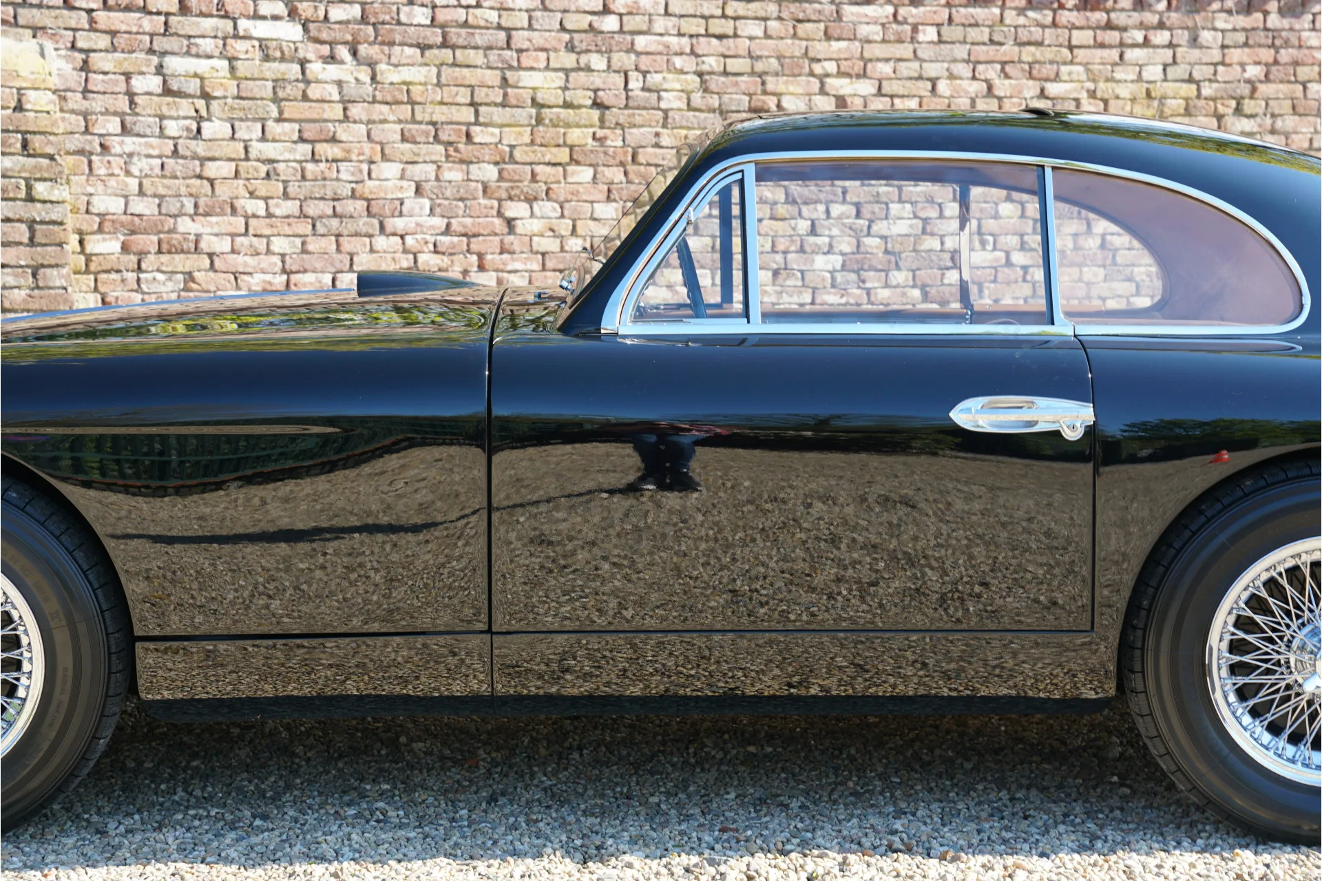 1952 Aston Martin DB2 Sports Saloon, 26/30