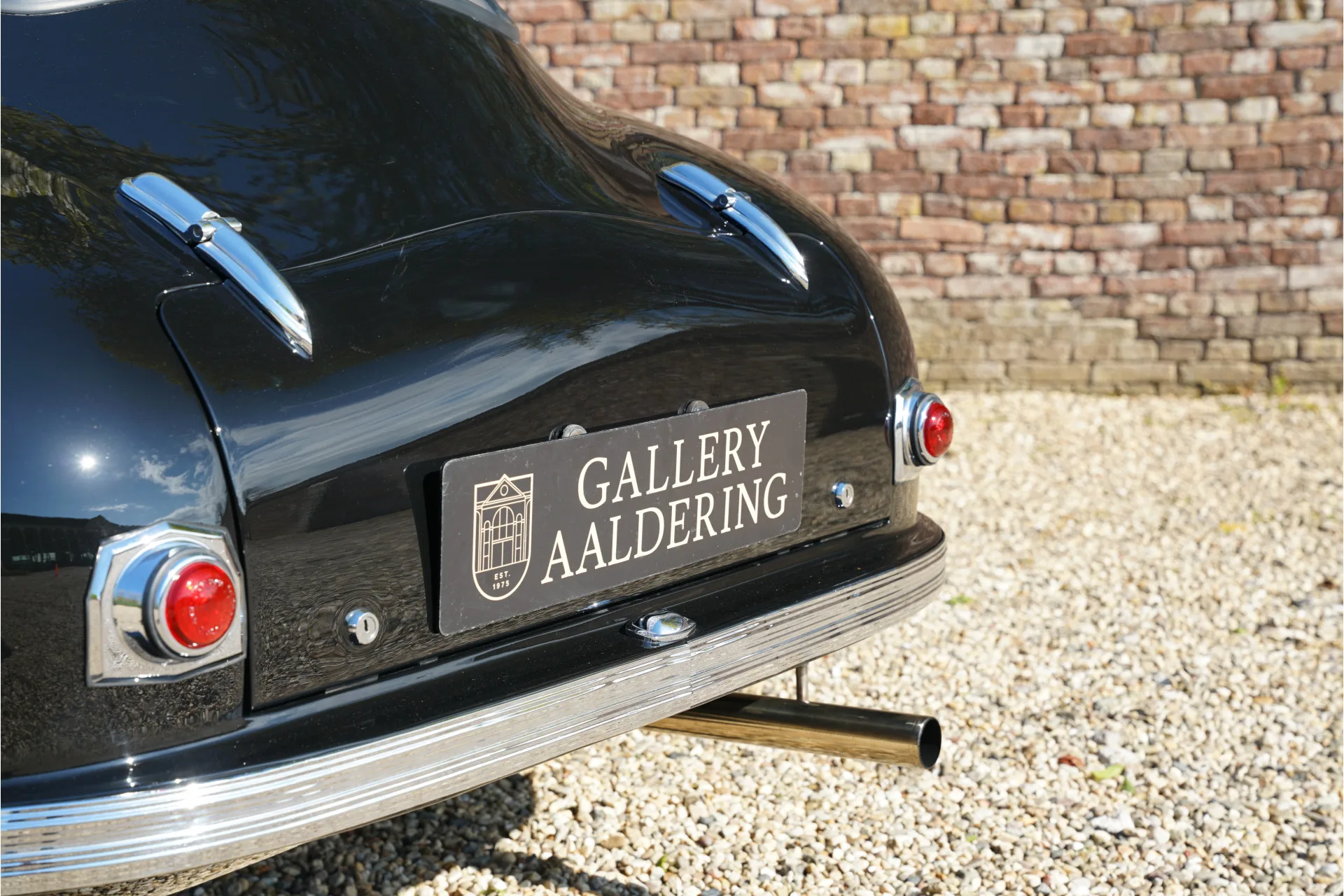 1952 Aston Martin DB2 Sports Saloon, 29/30