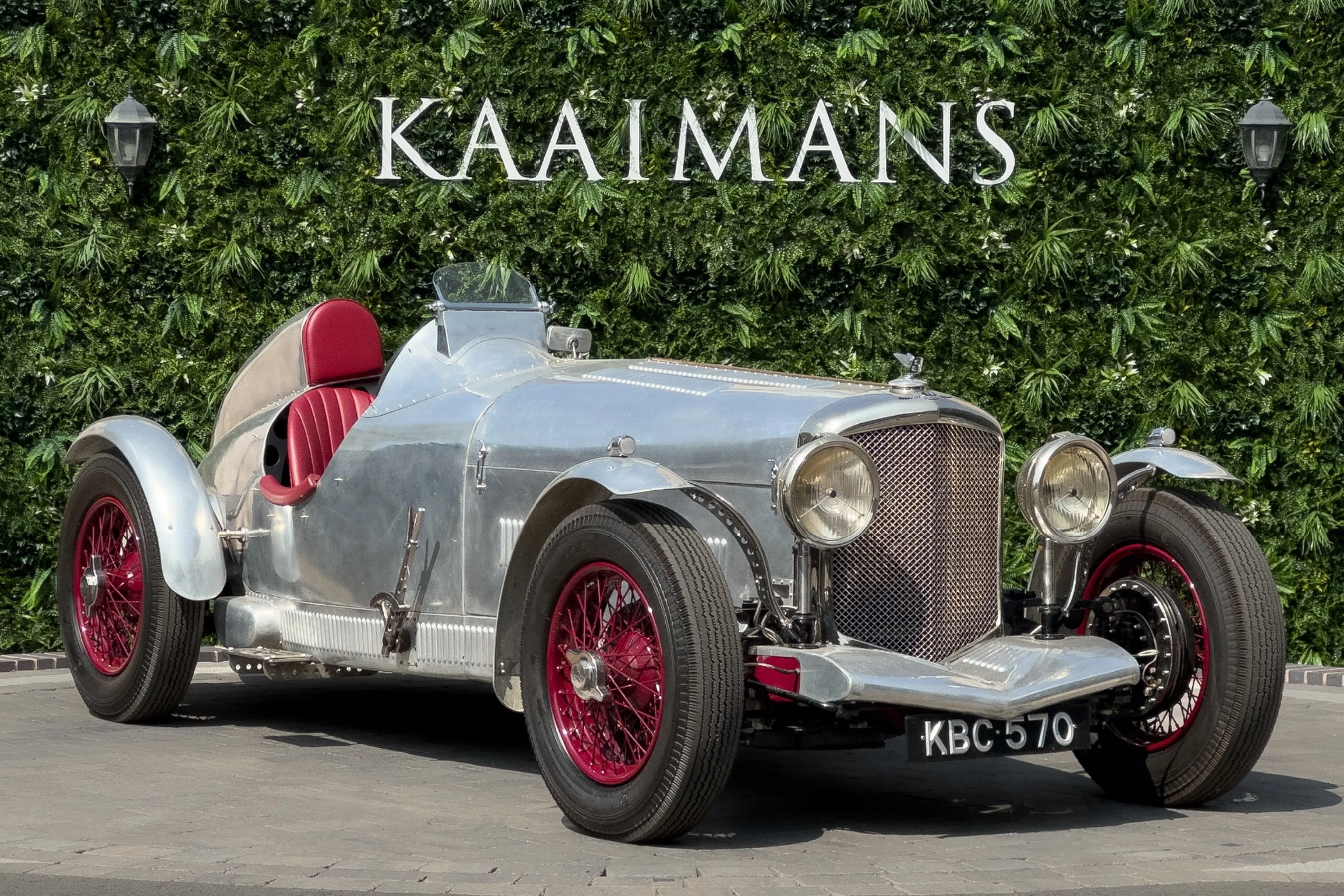 1952 Bentley Mark VI Special proposée par un concessionnaire spécialisé à Tollerton, Royaume-Uni, photo principale