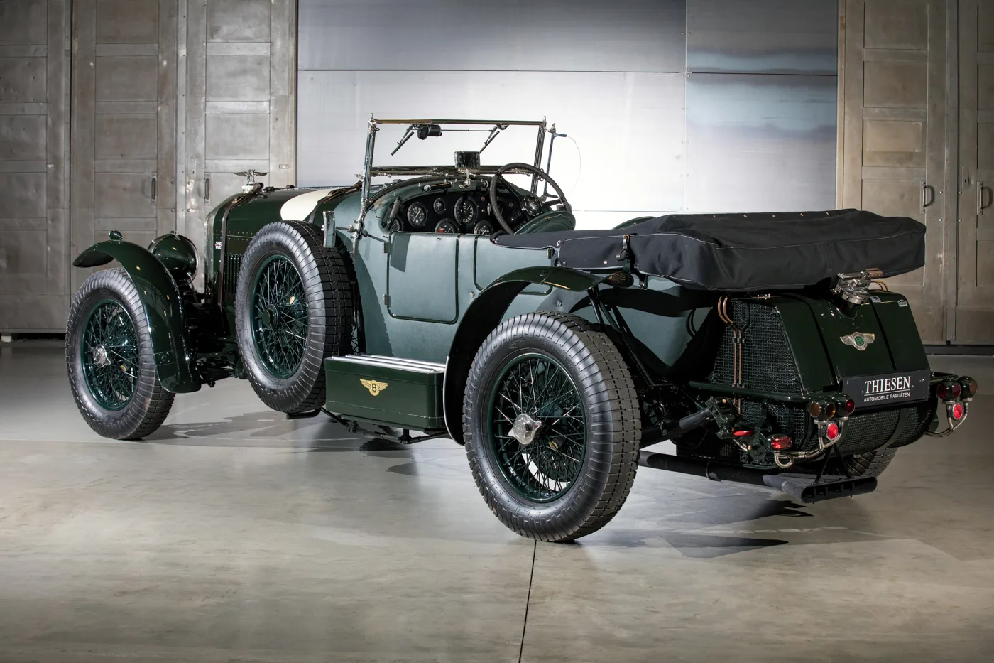 1952 Bentley R-Type Speed 8 Le Mans Tourer, 8/24