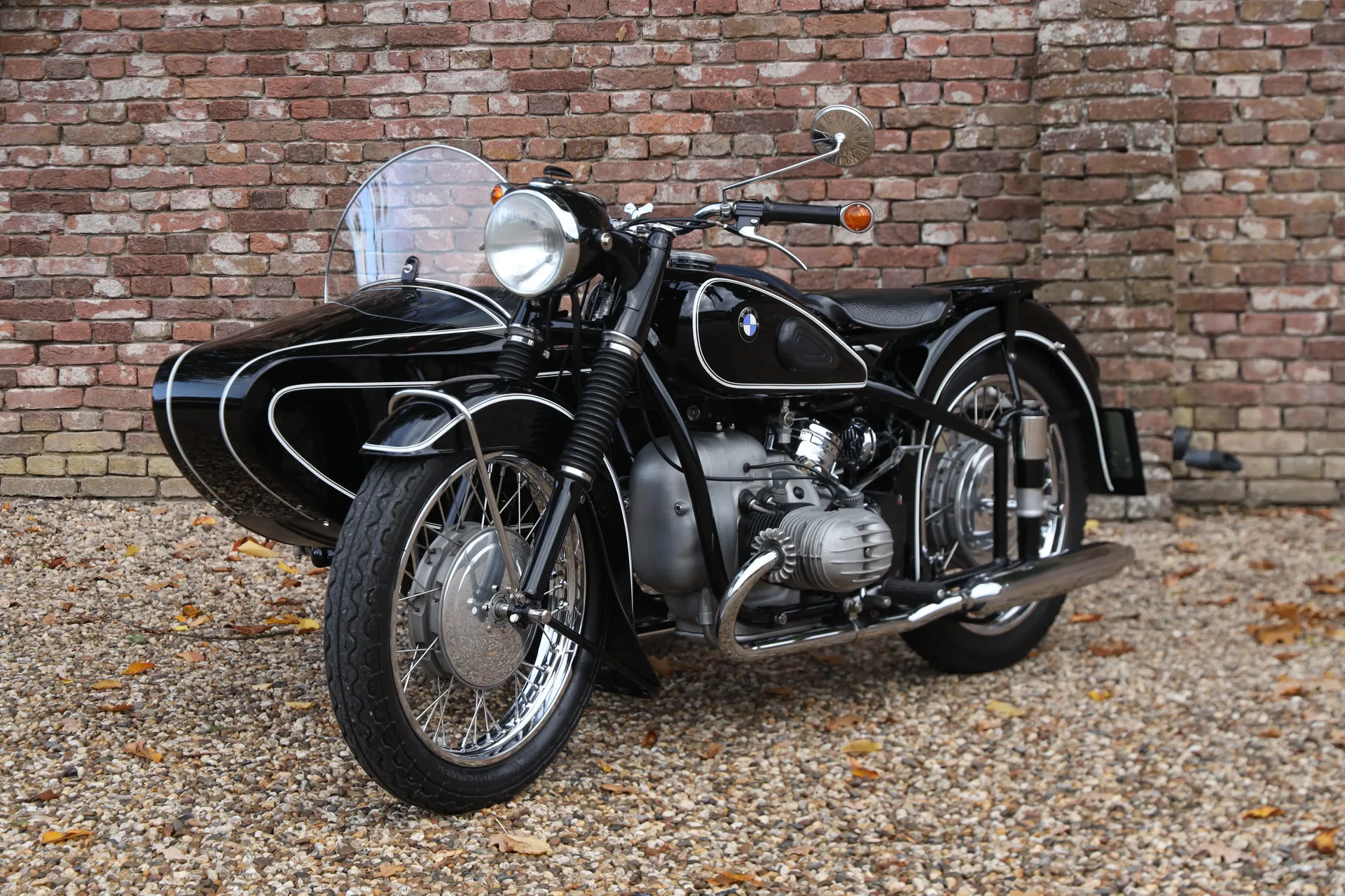 1953 BMW R67/2 angeboten von einem Fachhändler in Brummen, Niederlande, Hauptfoto