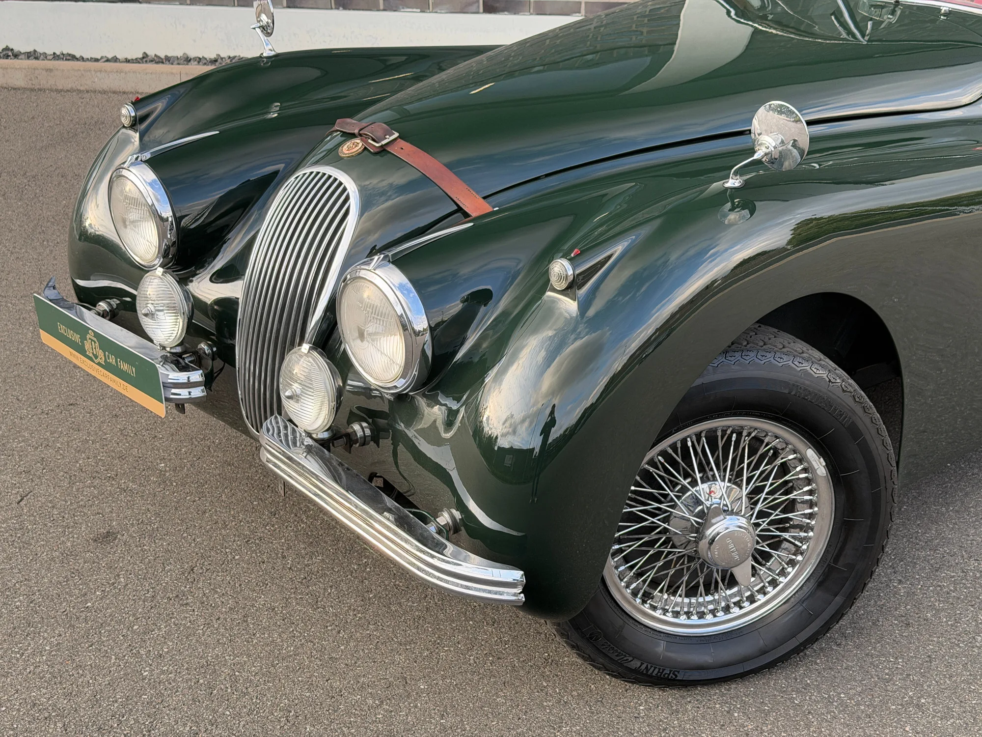 1953 Jaguar XK120 Drophead Coupé, 15/30