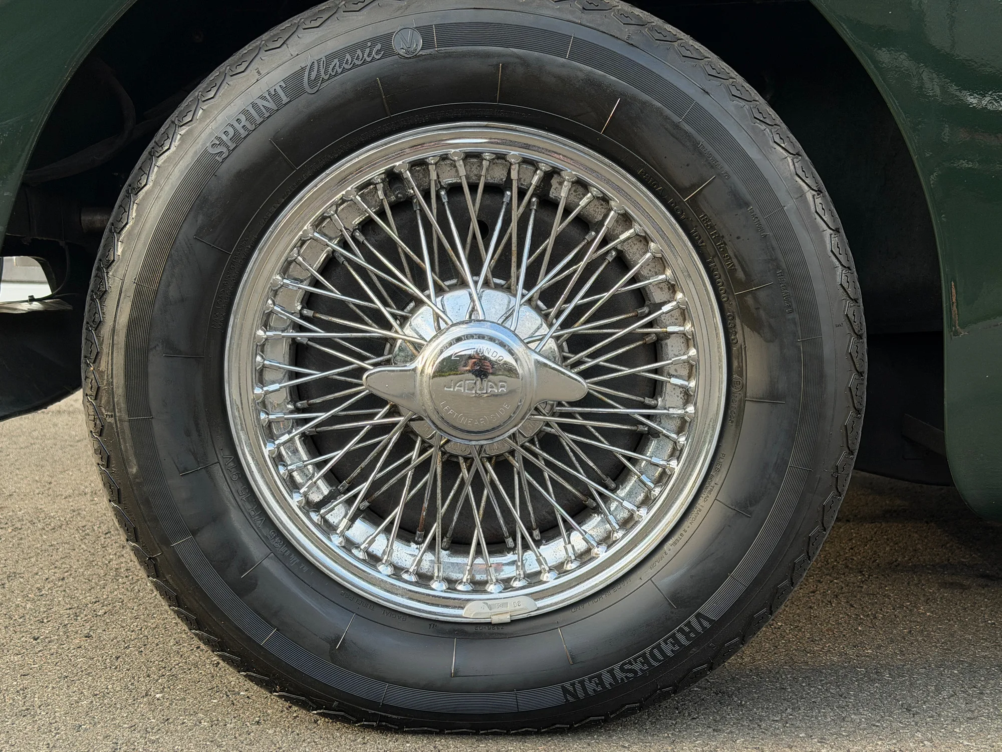1953 Jaguar XK120 Drophead Coupé, 19/30