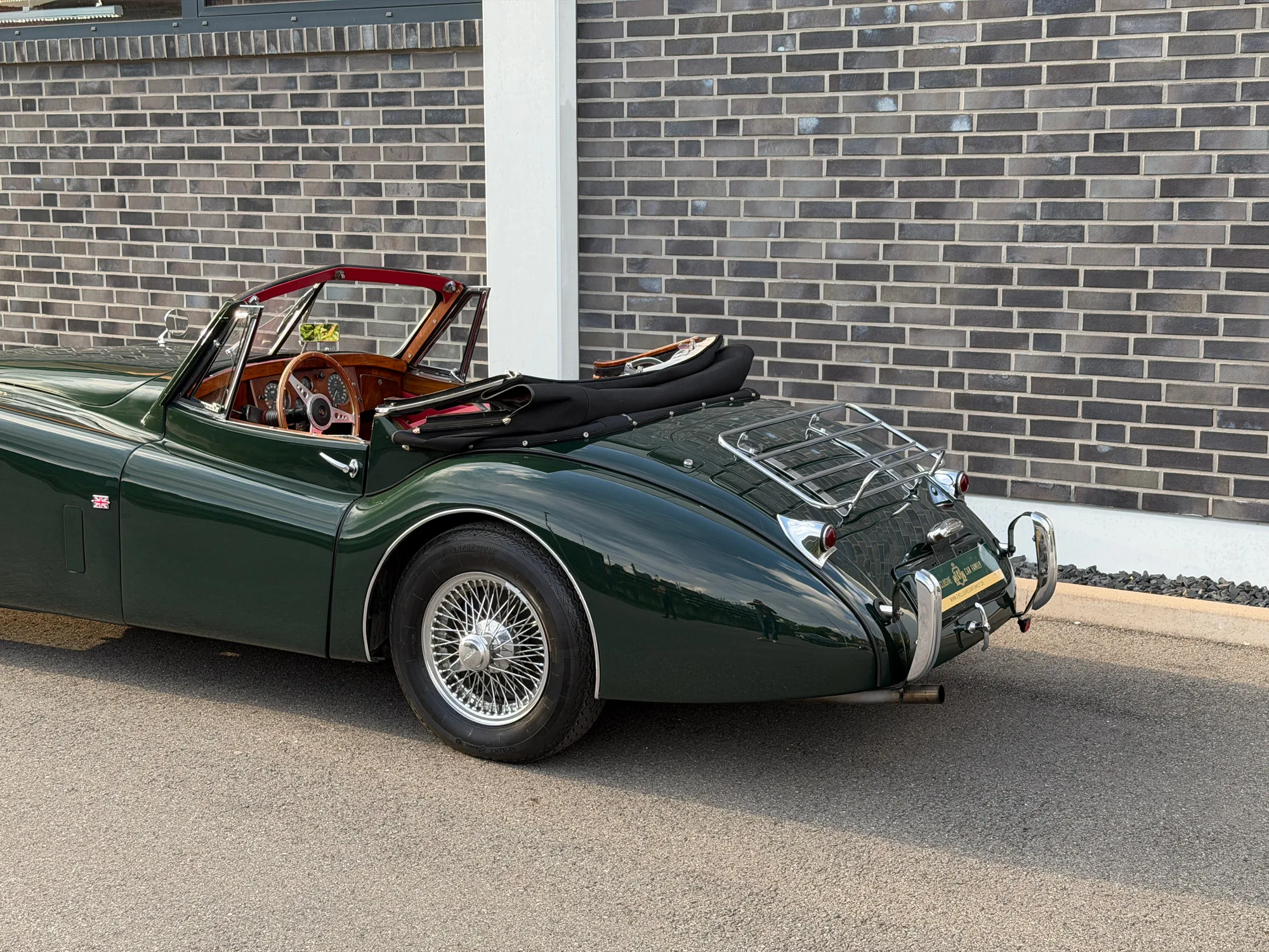 1953 Jaguar XK120 Drophead Coupé, 23/30