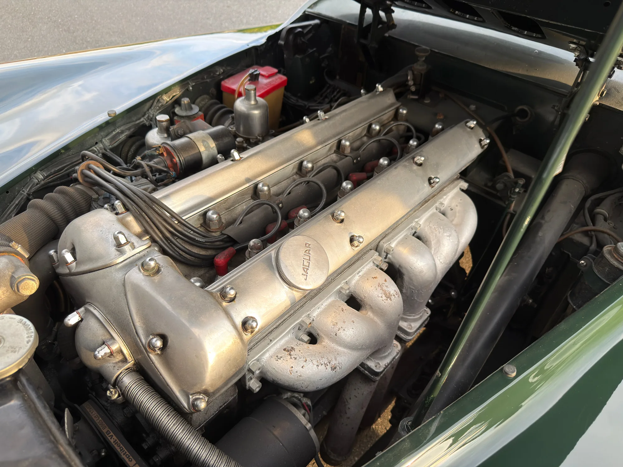 1953 Jaguar XK120 Drophead Coupé, 29/30