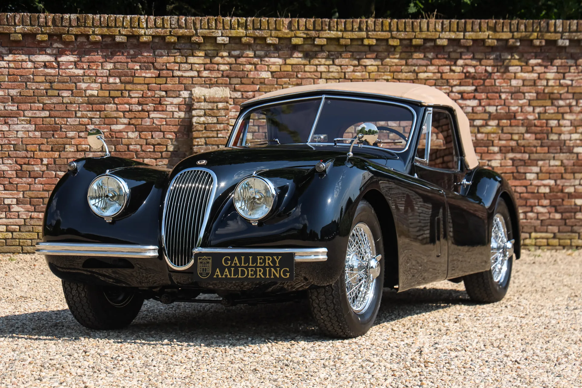 1953 Jaguar XK120 Drophead Coupe, 9/30