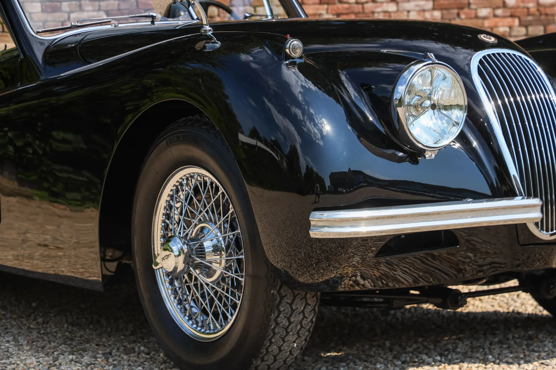 1953 Jaguar XK120 Drophead Coupe, 17/30