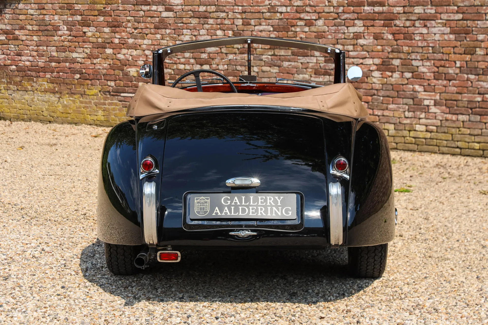 1953 Jaguar XK120 Drophead Coupe, 20/30