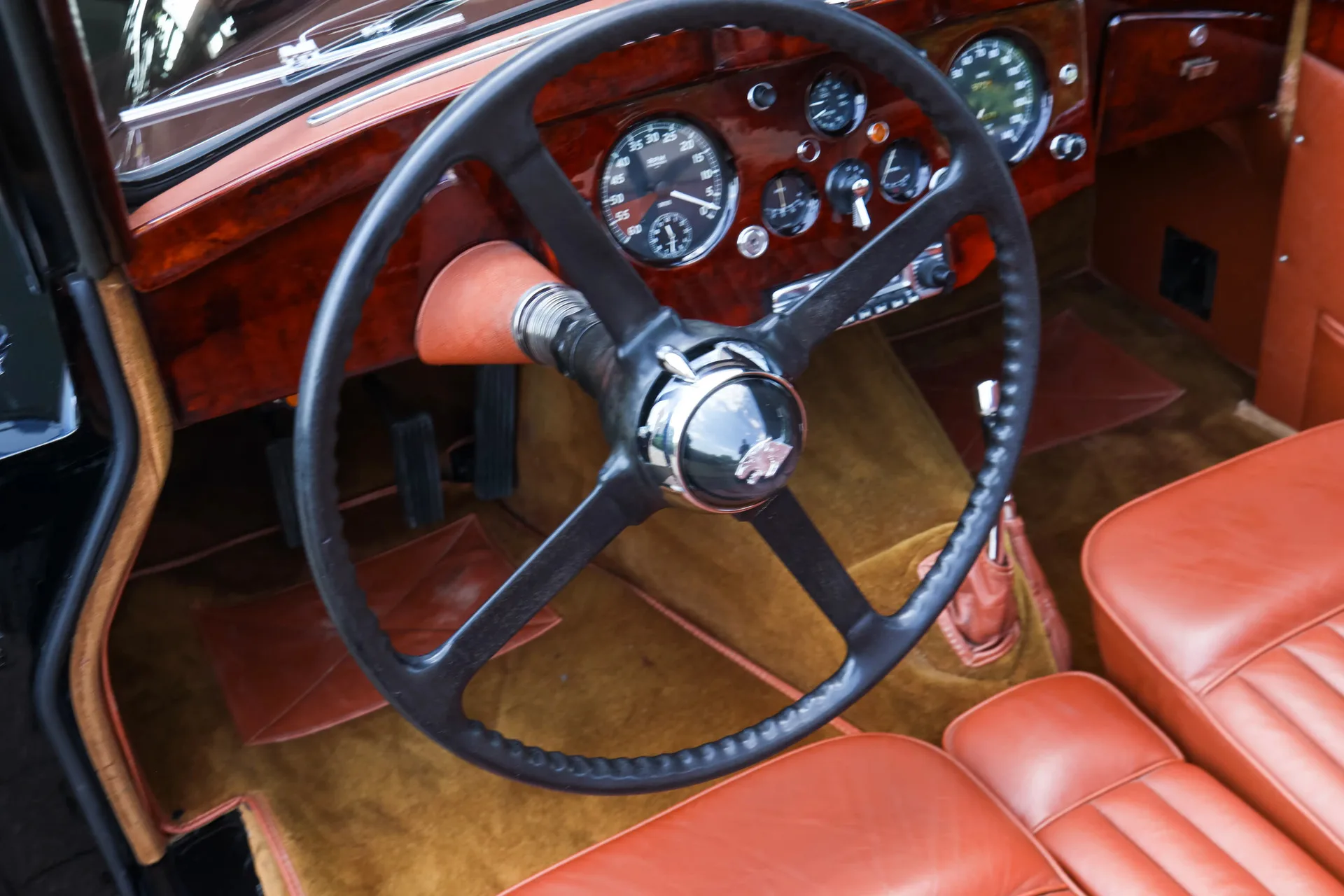 1953 Jaguar XK120 Drophead Coupe, 24/30