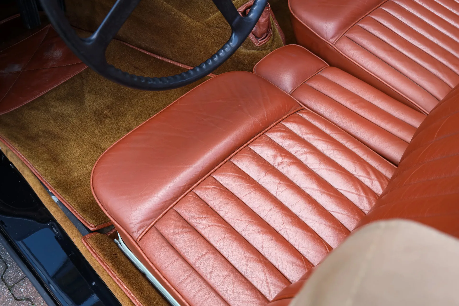 1953 Jaguar XK120 Drophead Coupe, 25/30