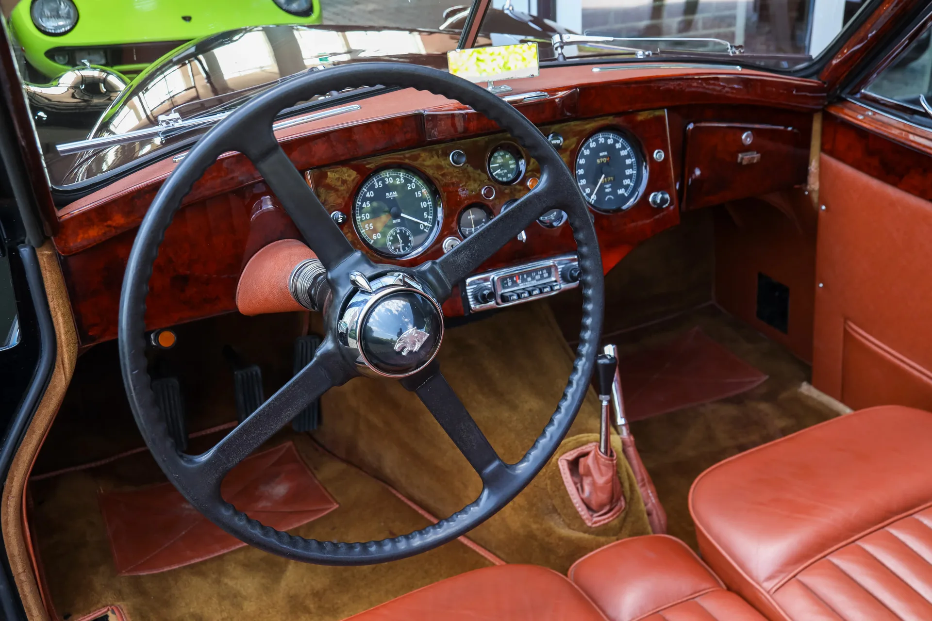1953 Jaguar XK120 Drophead Coupe, 26/30