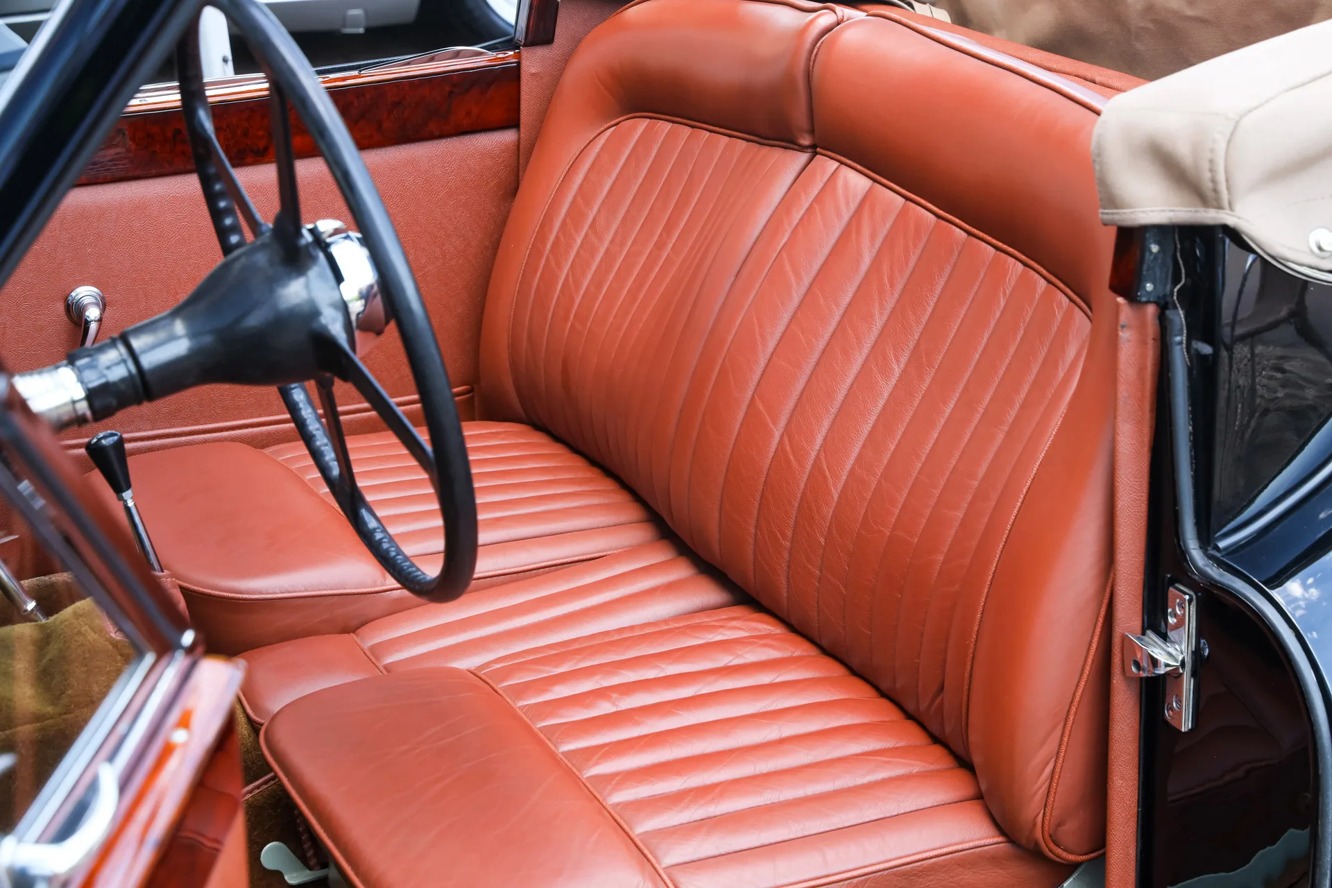 1953 Jaguar XK120 Drophead Coupe, 27/30