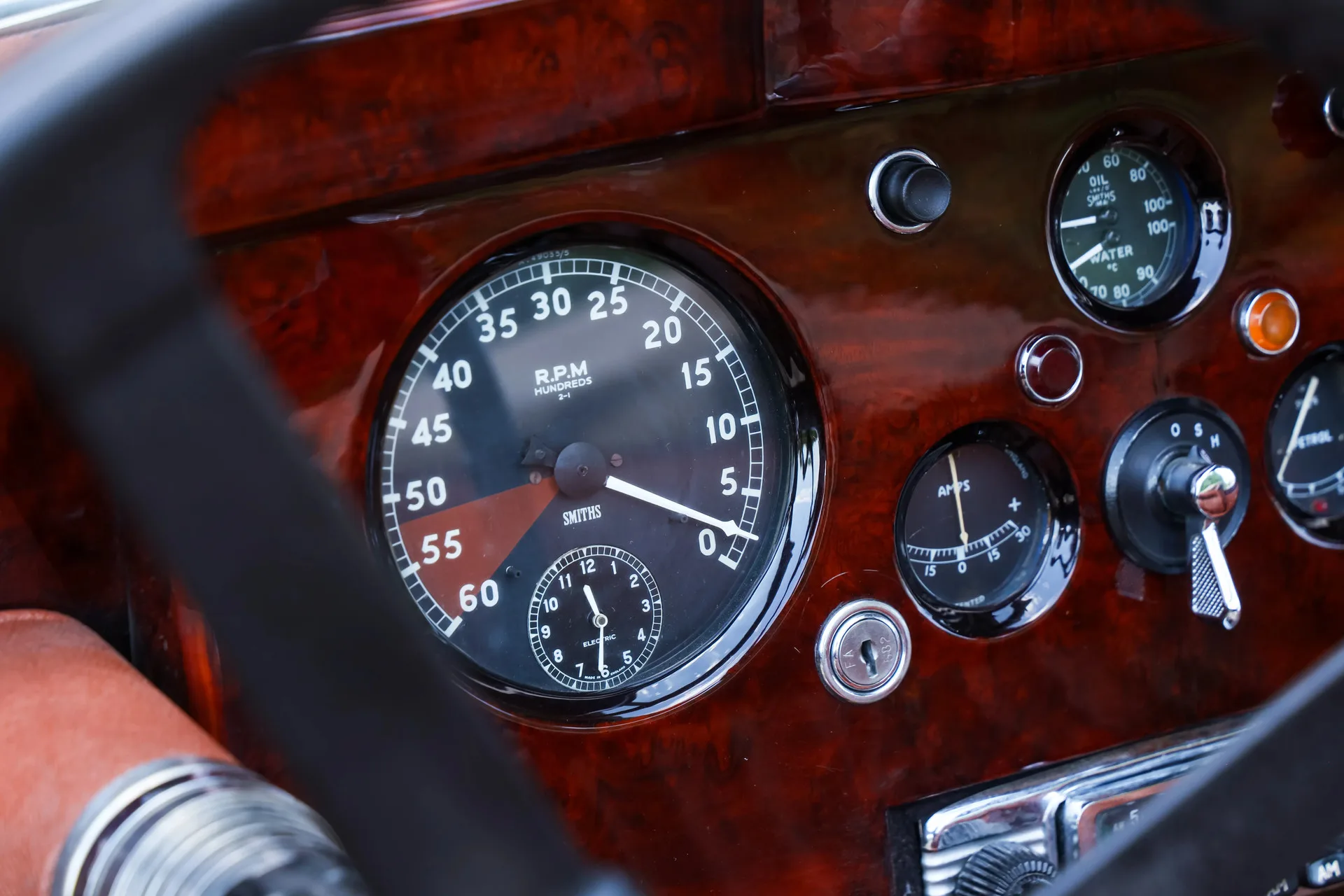 1953 Jaguar XK120 Drophead Coupe, 30/30
