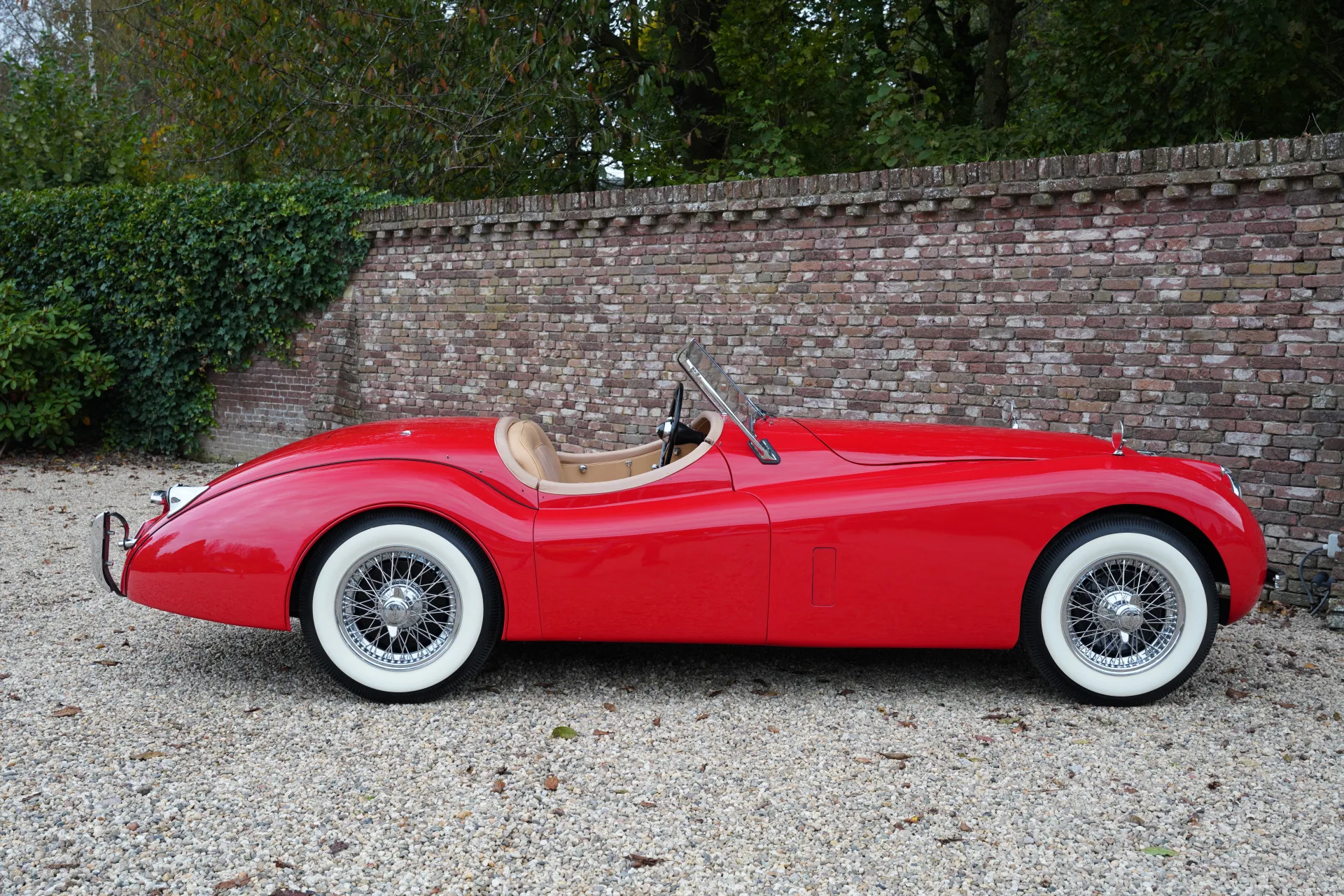 1954 Jaguar XK120 Roadster, 11/30