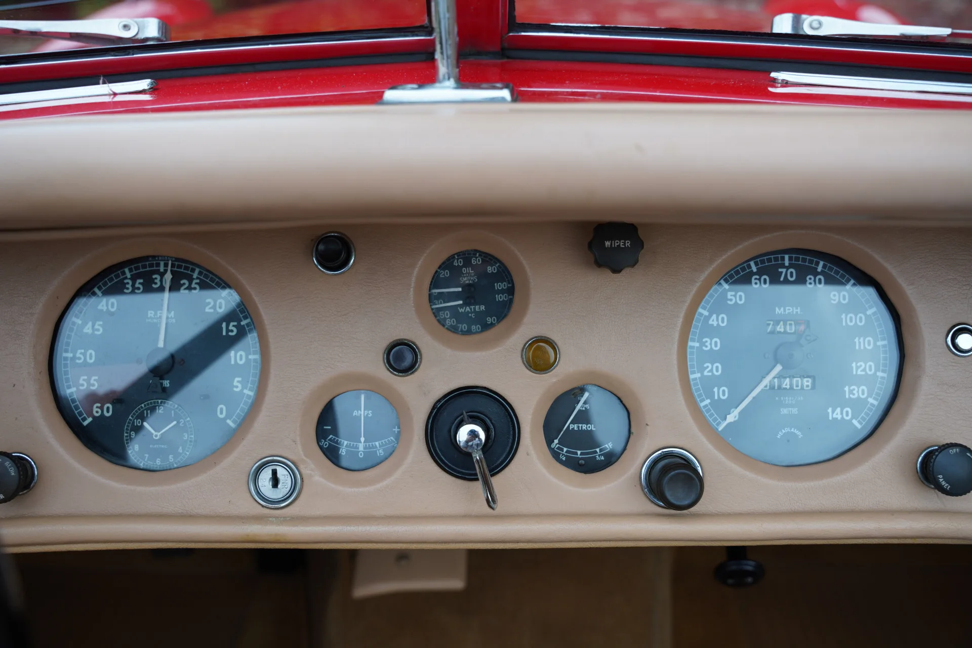 1954 Jaguar XK120 Roadster, 13/30