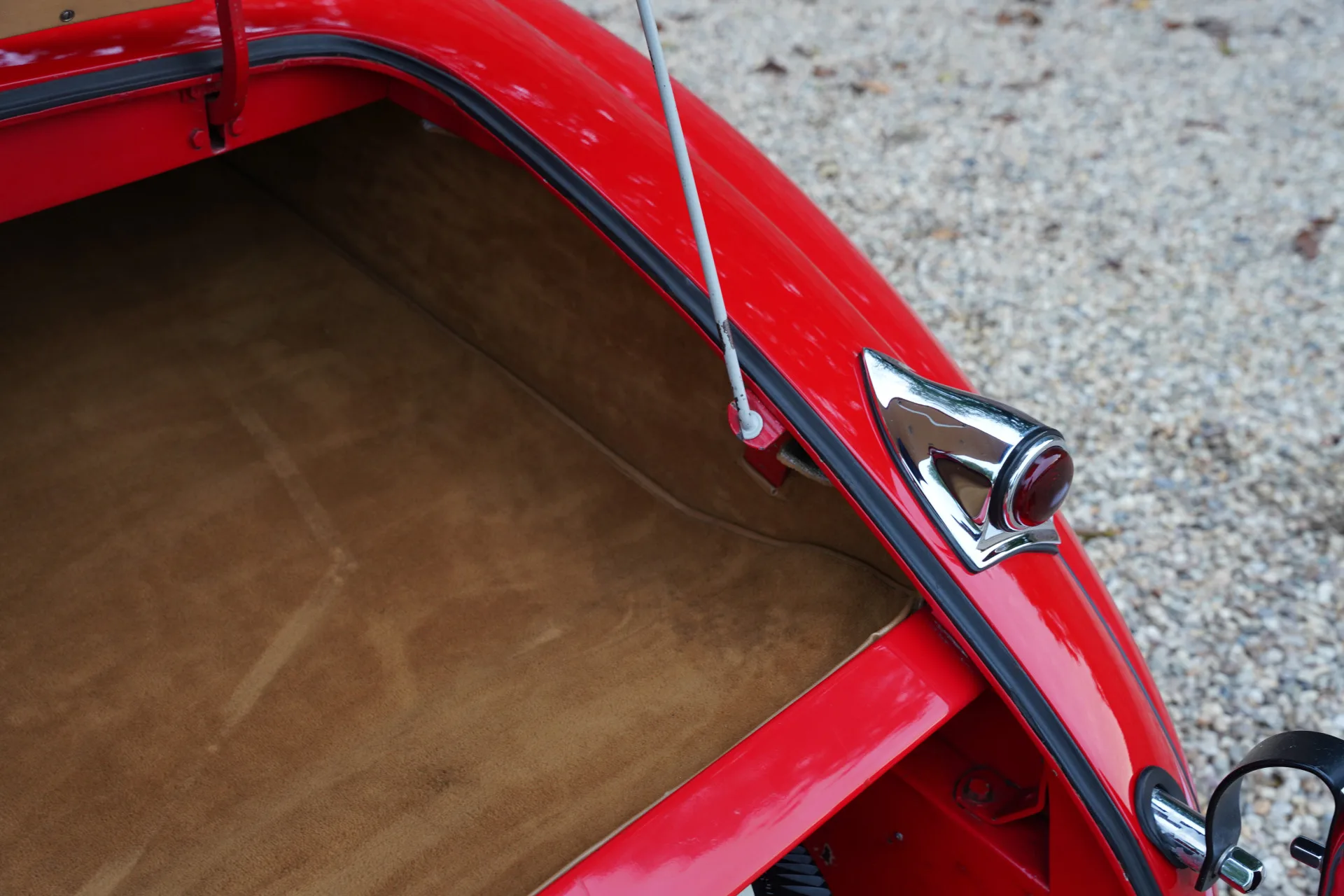 1954 Jaguar XK120 Roadster, 26/30