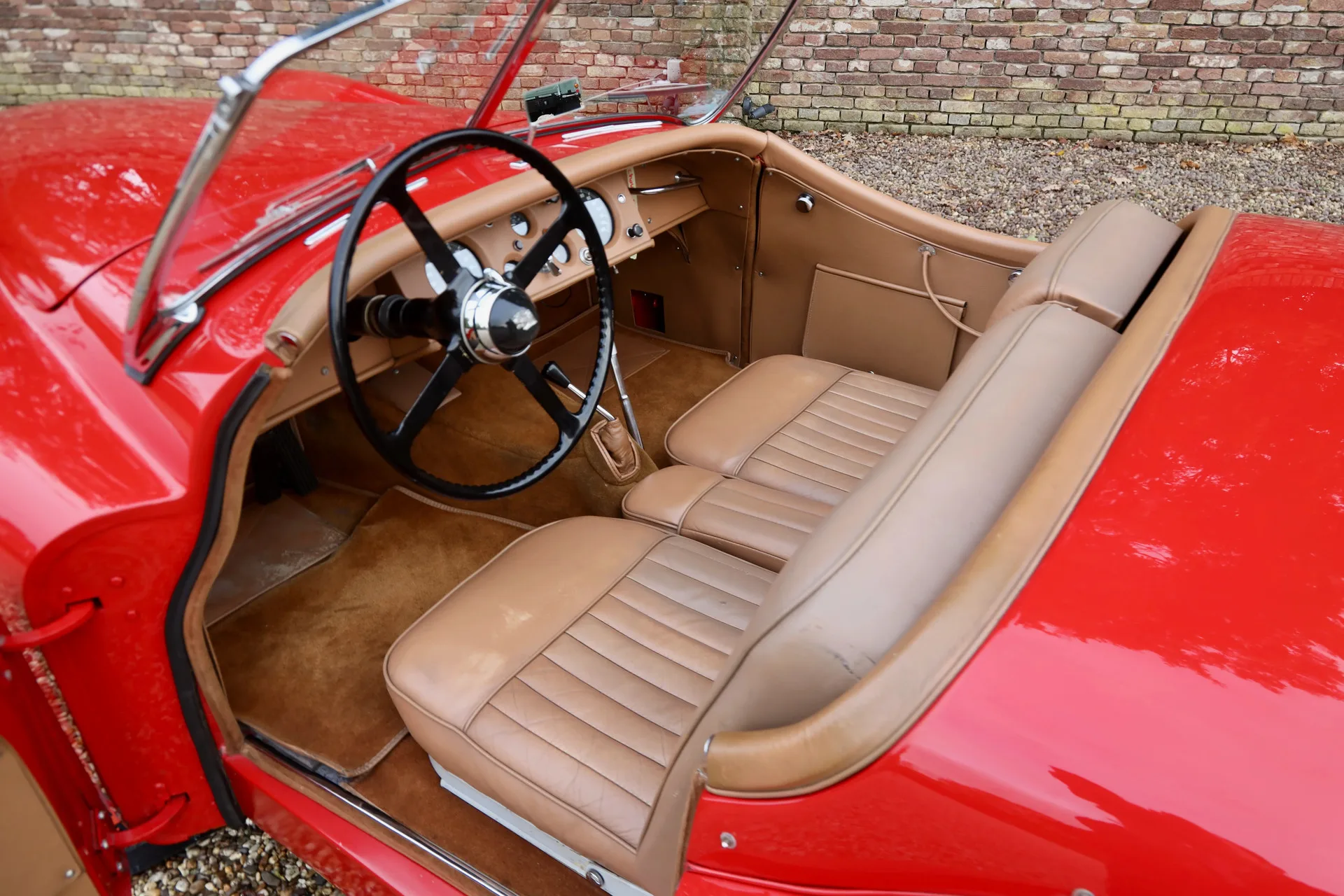 1954 Jaguar XK120 Roadster SE, 3/30