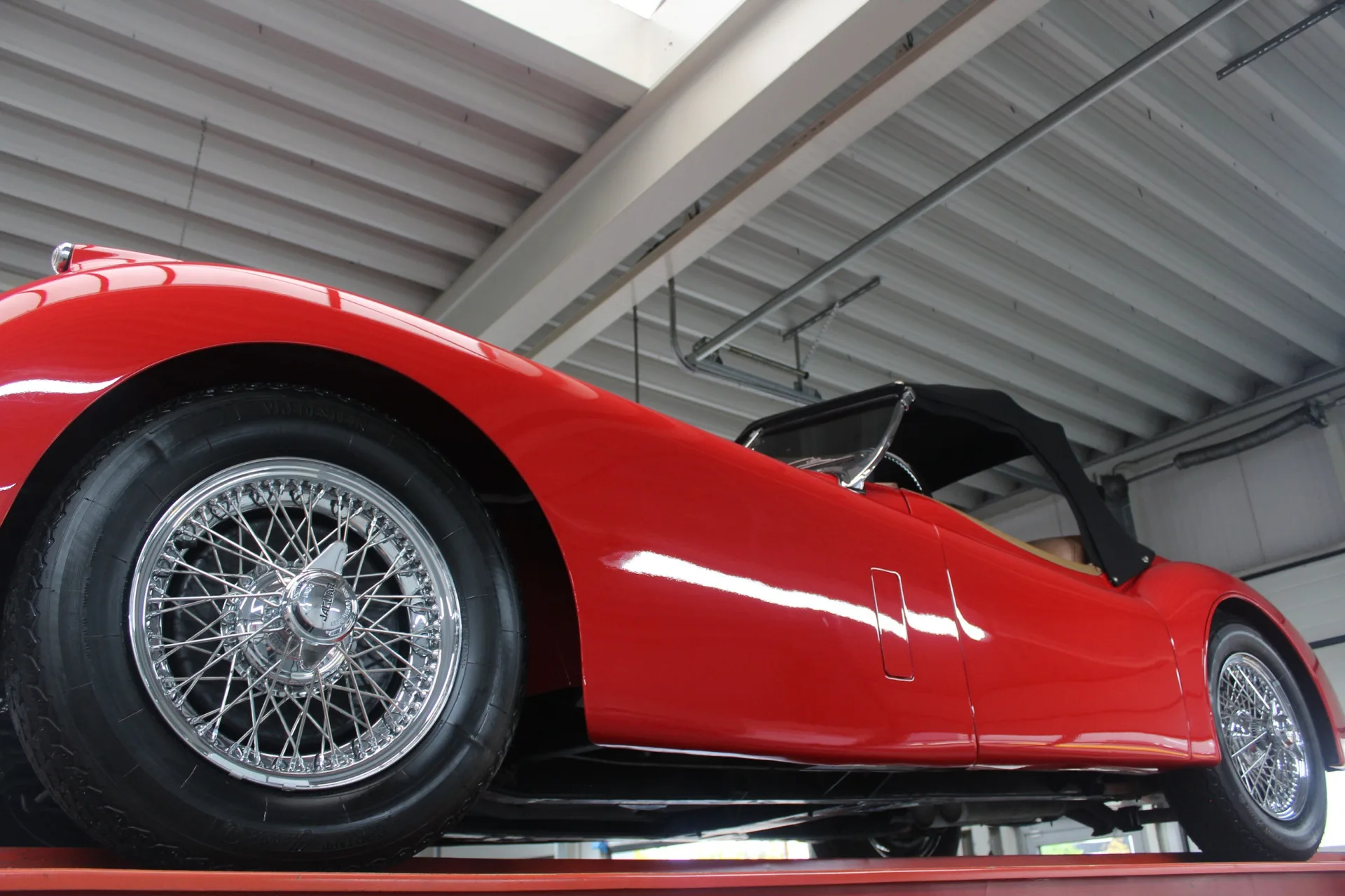 1954 Jaguar XK120 Roadster SE, 11/30