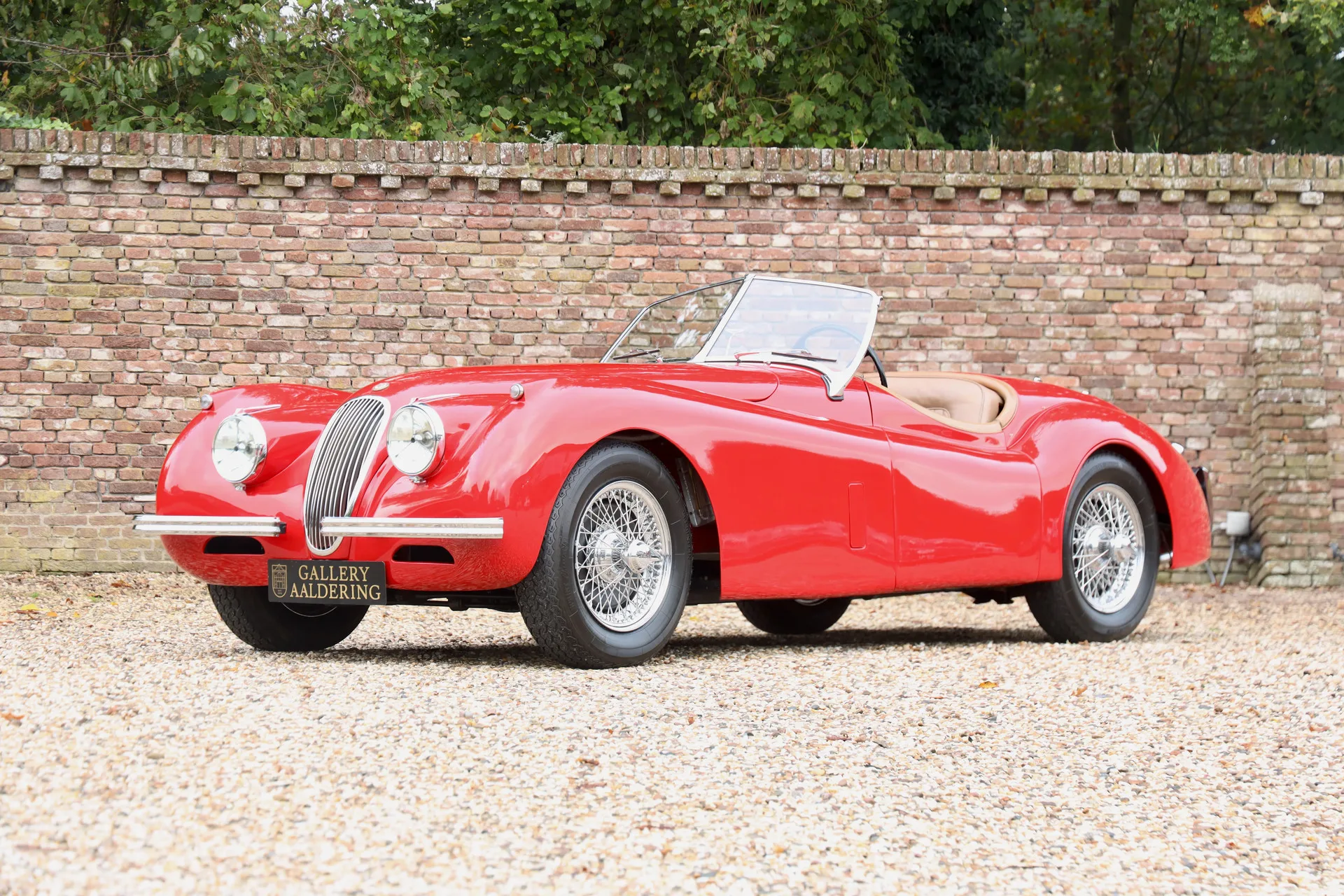 1954 Jaguar XK120 Roadster SE, 26/30