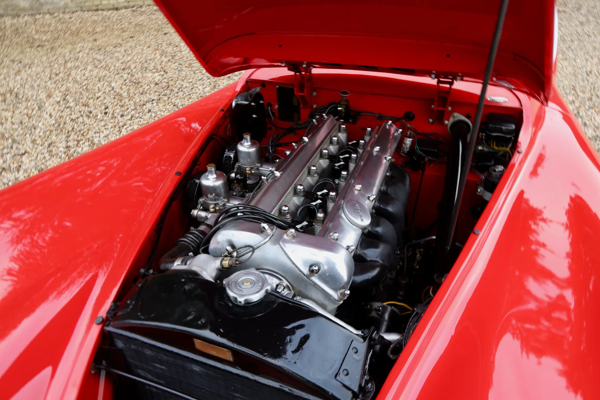 1954 Jaguar XK120 Roadster SE, 28/30