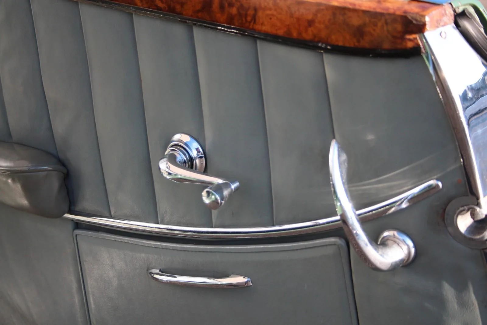 1954 Mercedes-Benz 220 Cabriolet A, 18/24