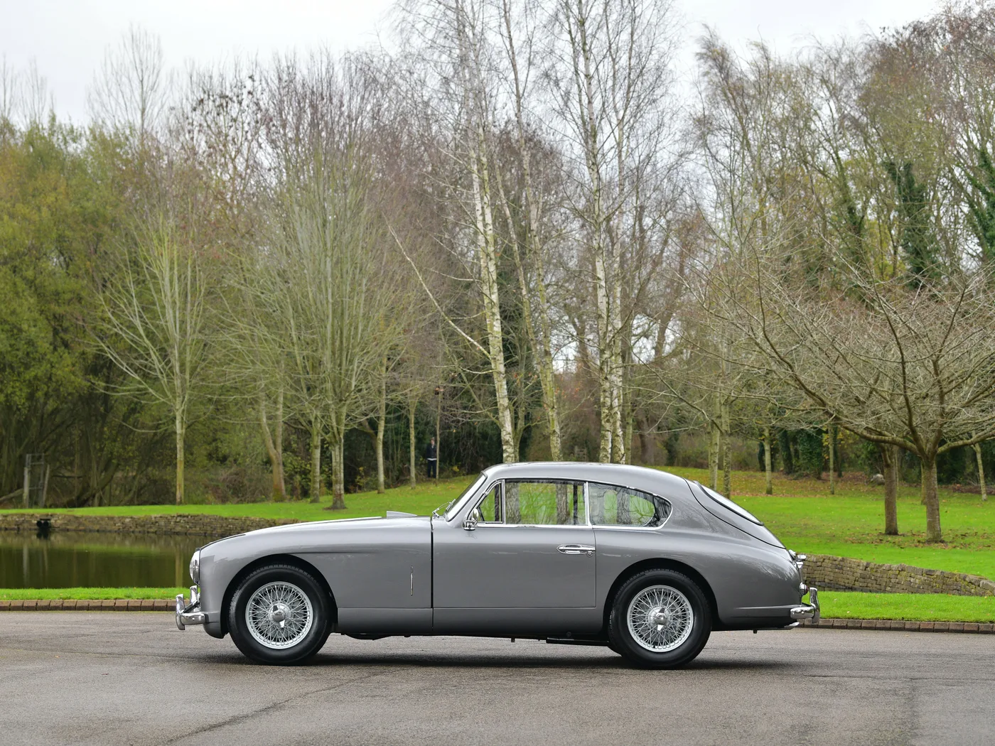 1955 Aston Martin DB2/4 offered by a specialist dealer in Hook Norton, United Kingdom, photo 10 of 15